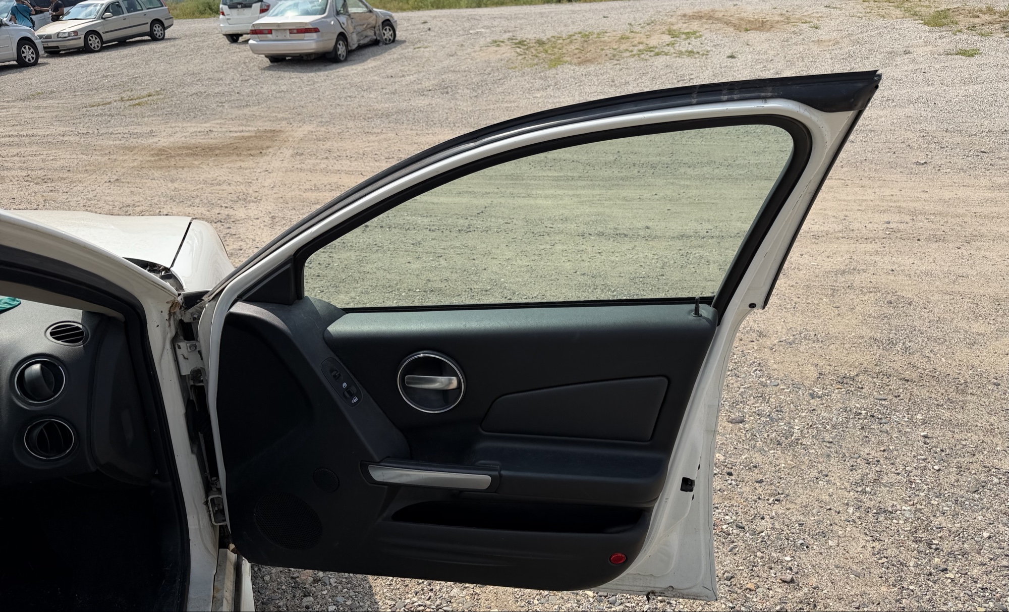 2008 pontiac grand-prix sedan with 118916 miles for sale near elk-river, minnesota 106356_32_passenger_door_panel.jpg