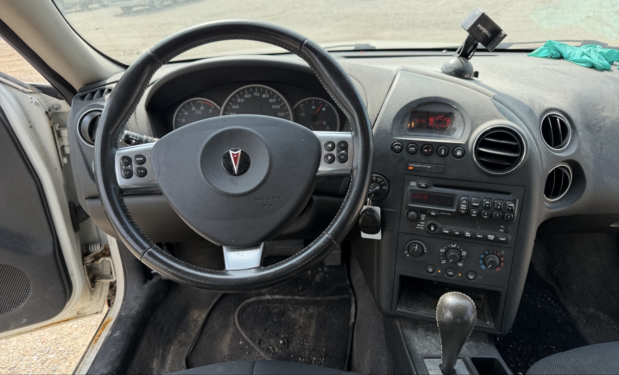 2008 pontiac grand-prix sedan with 118916 miles for sale near elk-river, minnesota 106356_33_dash_from_driver.jpg