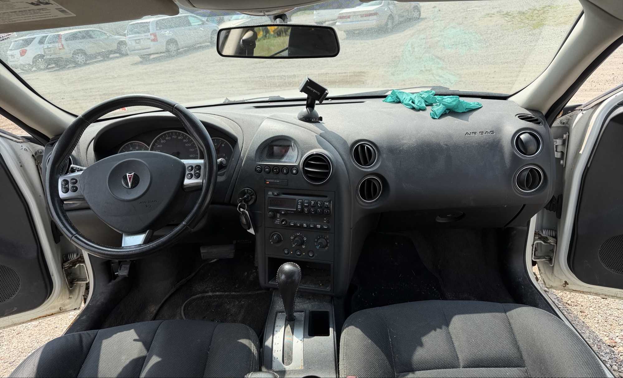 2008 pontiac grand-prix sedan with 118916 miles for sale near elk-river, minnesota 106356_34_whole_dash.jpg