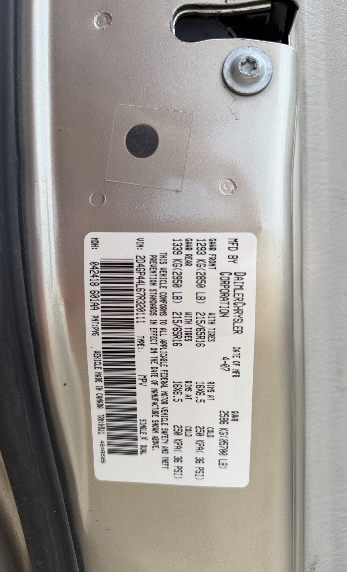 2007 dodge grand-caravan sxt with 141064 miles for sale near elk-river, minnesota 106358_47_door_vin_sticker.jpg