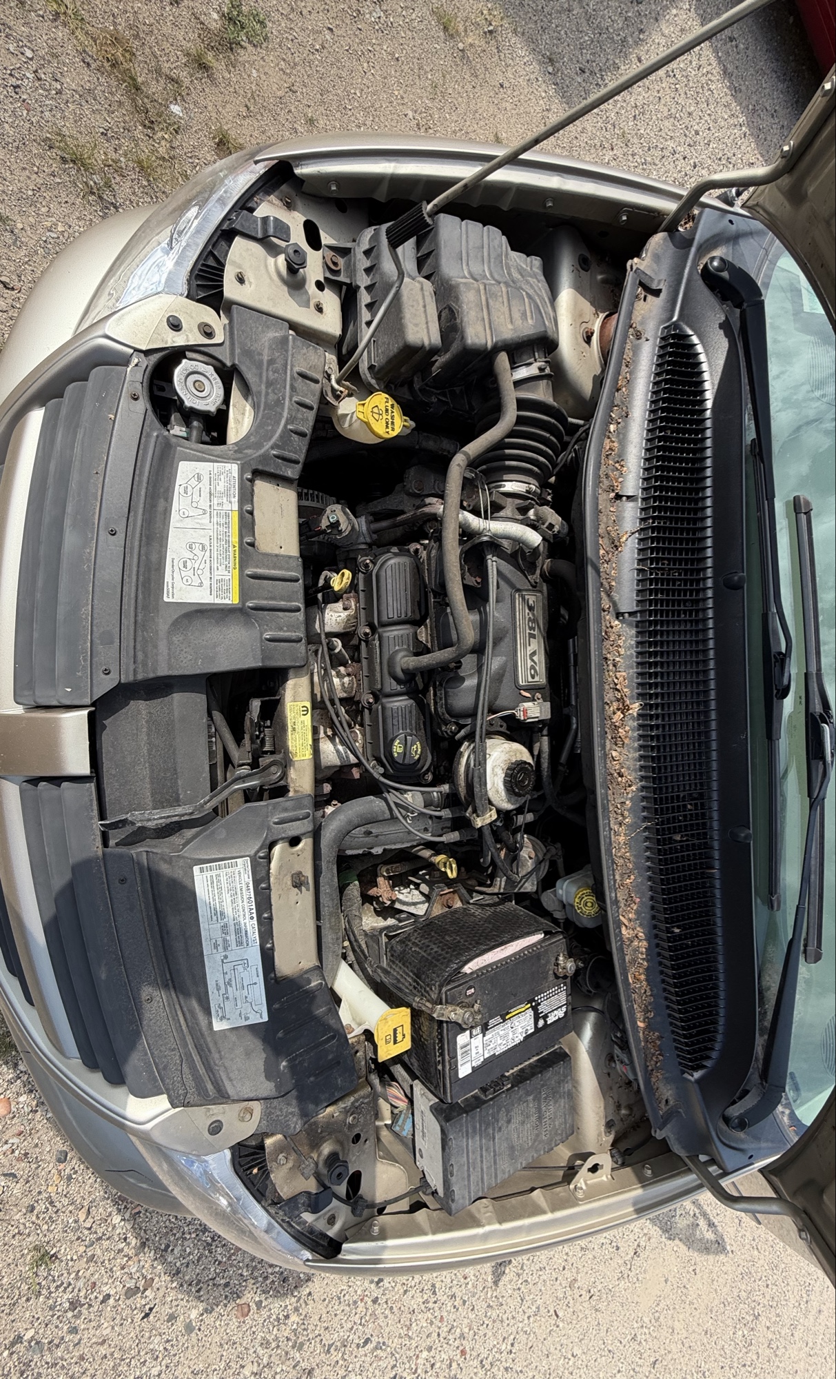 2007 dodge grand-caravan sxt with 141064 miles for sale near elk-river, minnesota 106358_49_engine_bay.jpg