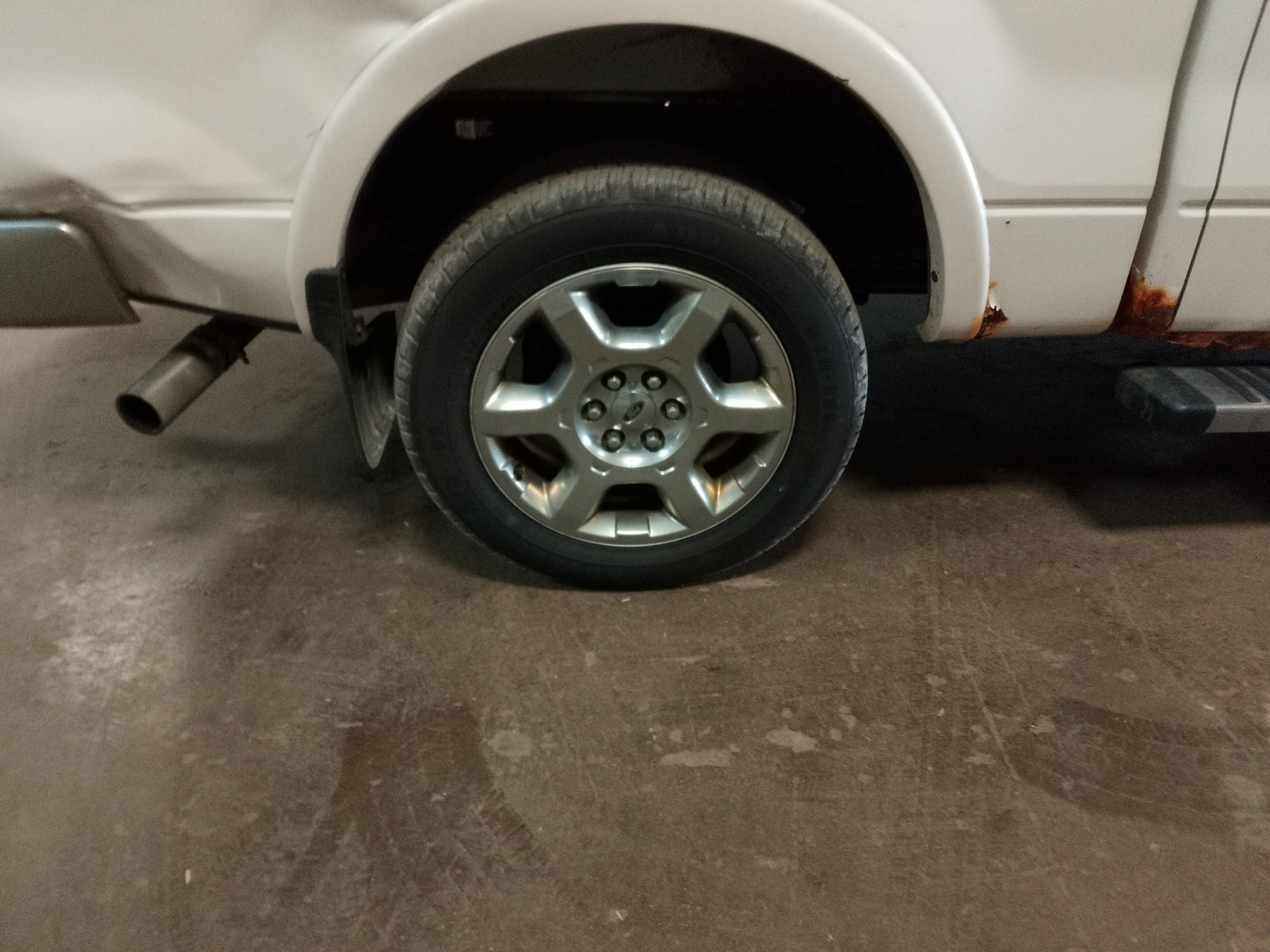 2013 ford f-150 fx4-supercrew-5.5-ft.-bed-4wd with 219754 miles for sale near elk-river, minnesota 106359_14_rear_pass_wheel.jpg