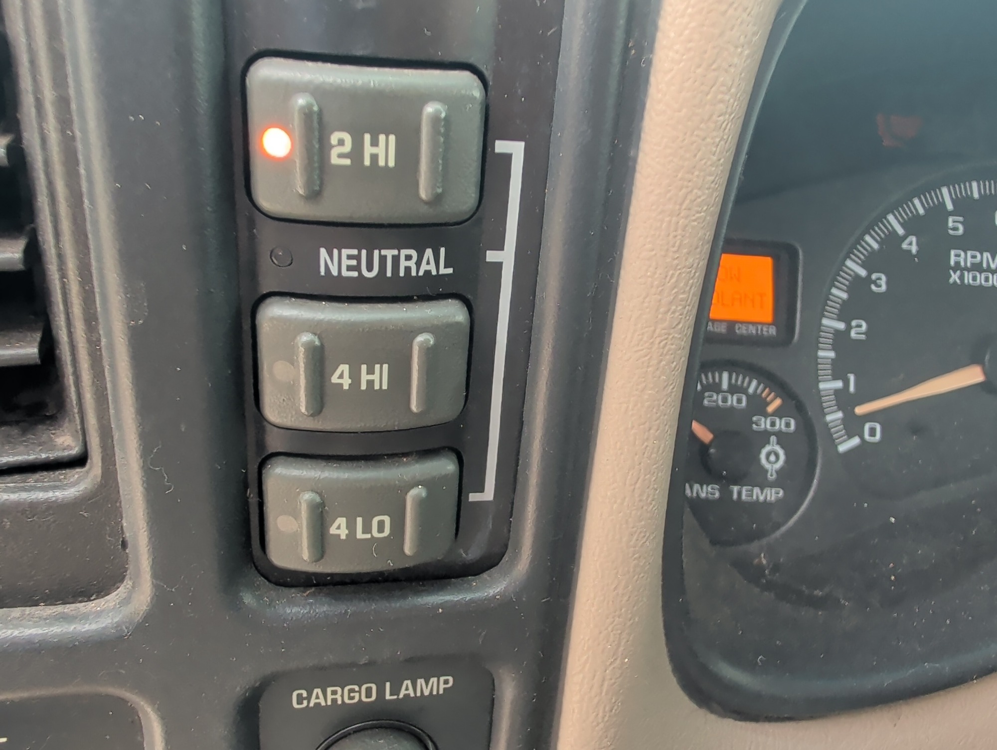 2002 chevrolet silverado-2500hd lt-ext.-cab-short-bed-4wd with 183890 miles for sale near elk-river, minnesota 106360_38_4x4_switch.jpg
