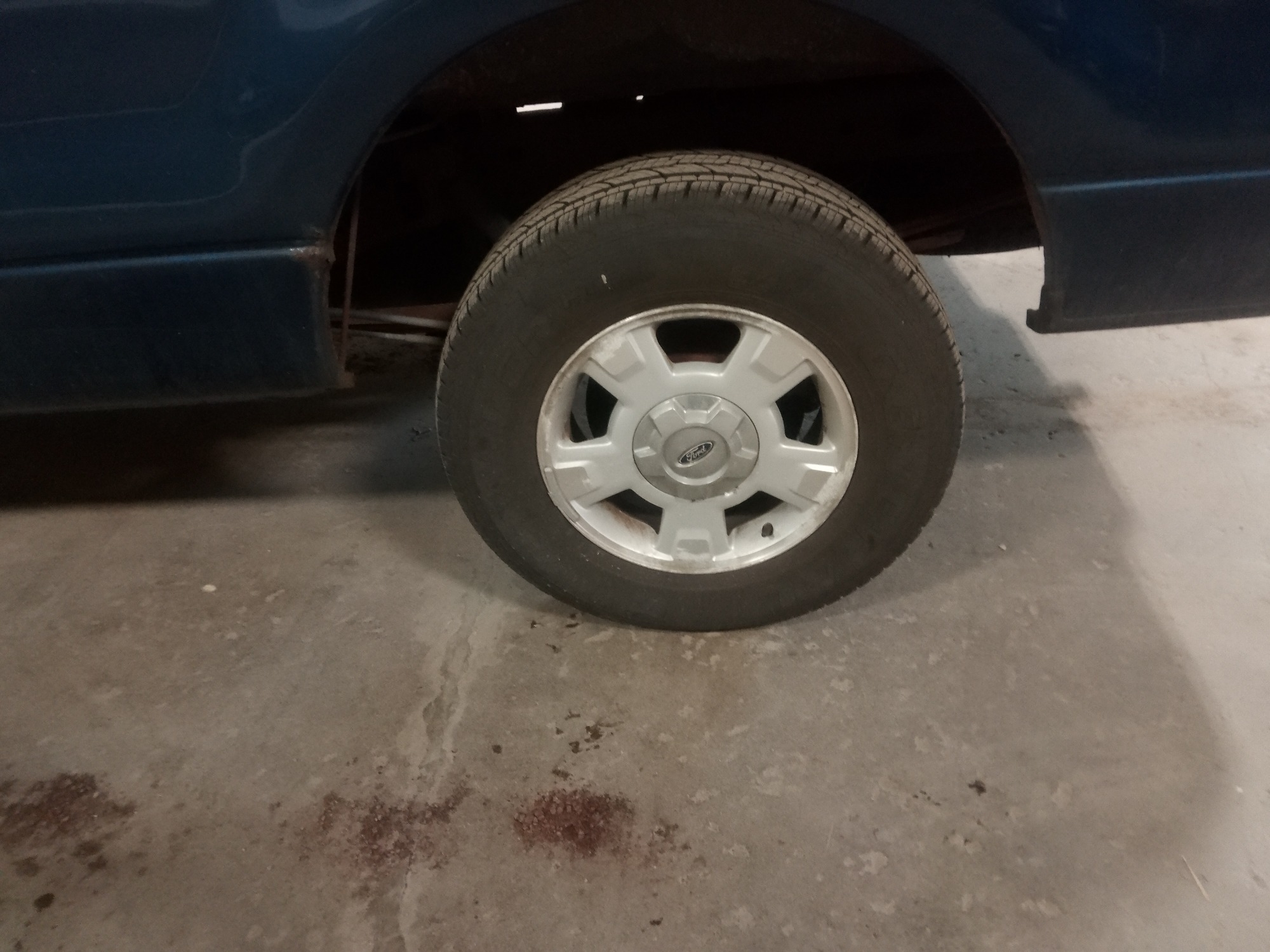 2009 ford f-150 with 94487 miles for sale near elk-river, minnesota 106366_13_rear_drv_wheel.jpg