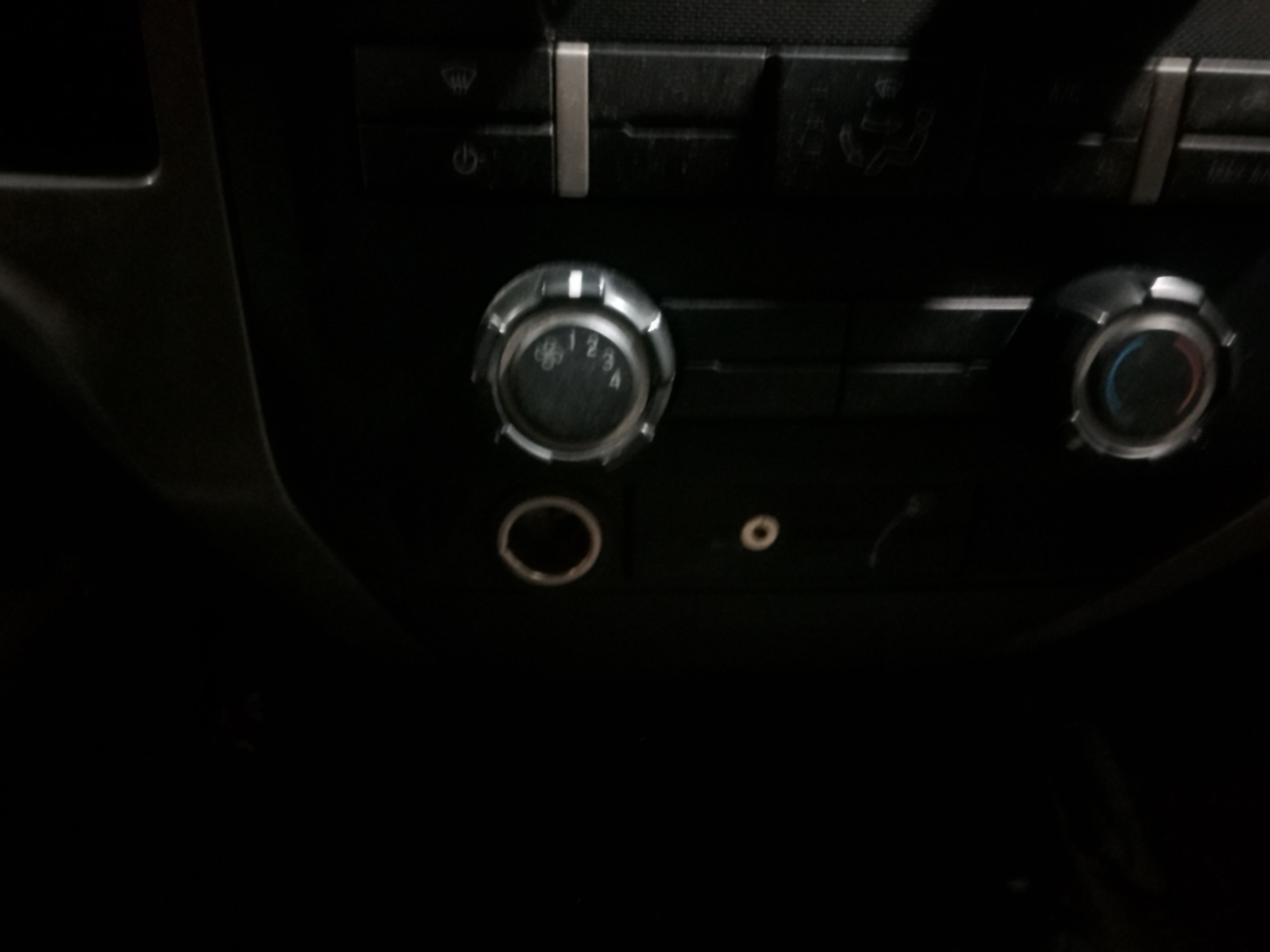 2009 ford f-150 with 94487 miles for sale near elk-river, minnesota 106366_40_climate_control.jpg