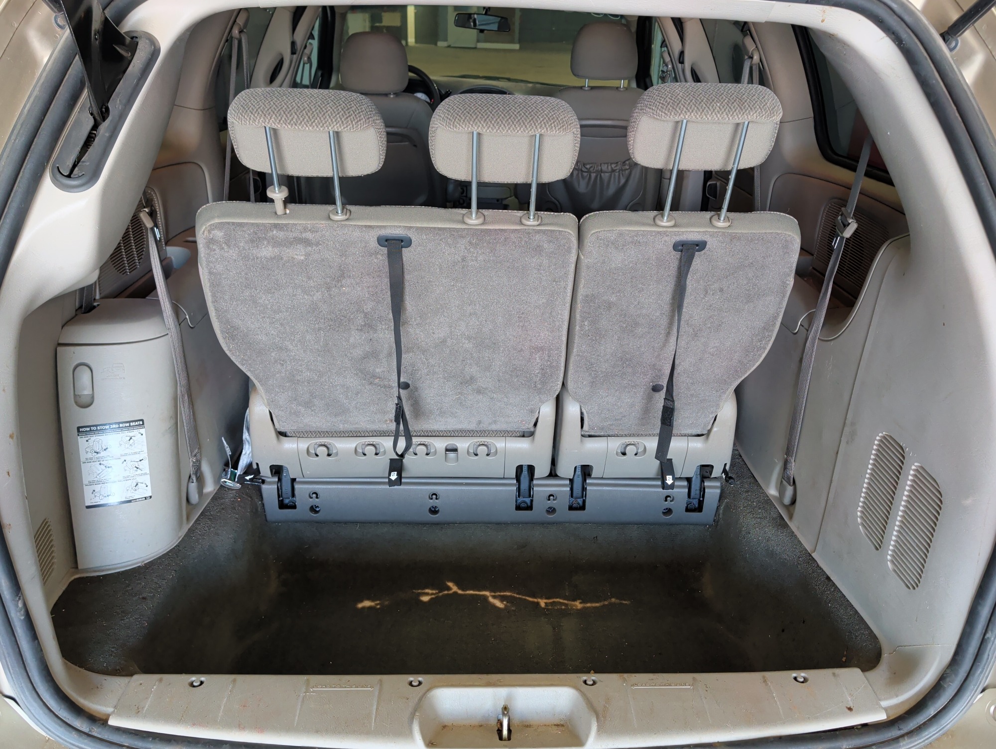 2006 chrysler town-and-country with 141109 miles for sale near elk-river, minnesota 106367_26_trunk.jpg