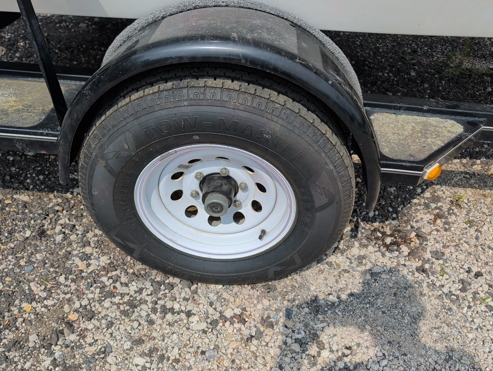 2000 four-winns 180-horizon for sale near elk-river, minnesota 106369_15_front_pass_wheel.jpg