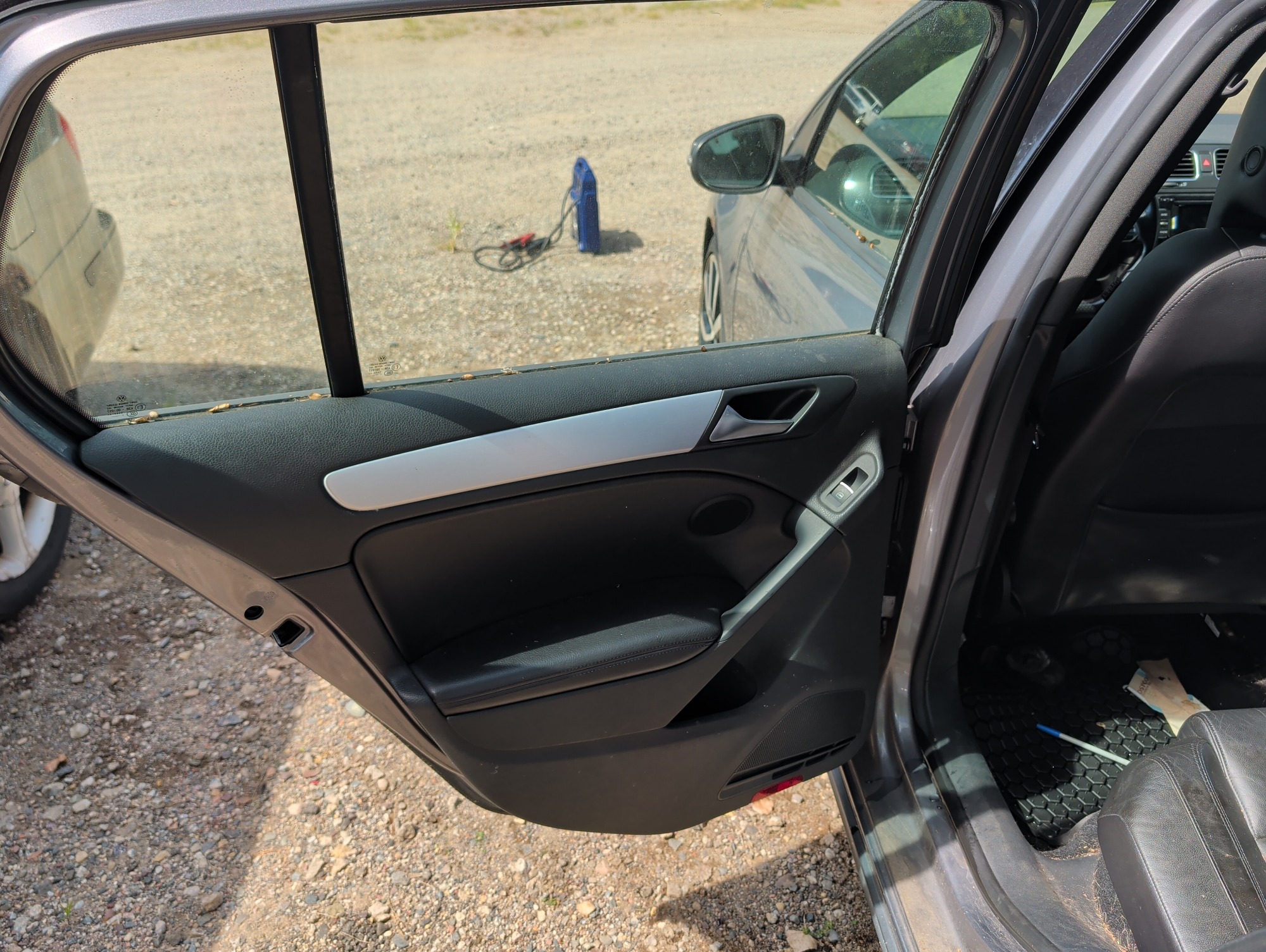 2012 volkswagen gti 4-door with 178454 miles for sale near elk-river, minnesota 106370_25_drv_rear_door_panel.jpg