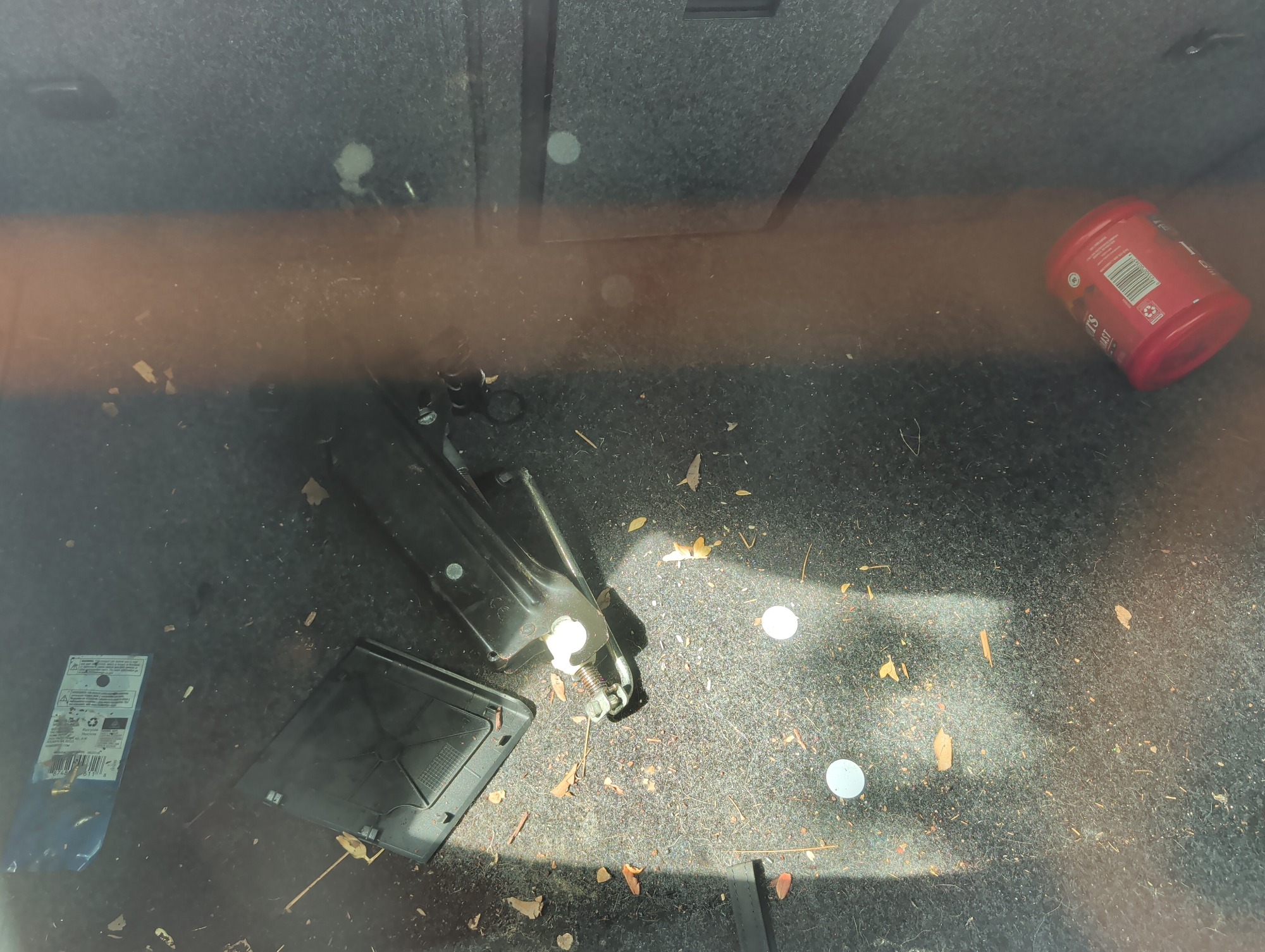 2012 volkswagen gti 4-door with 178454 miles for sale near elk-river, minnesota 106370_27_spare_tire.jpg