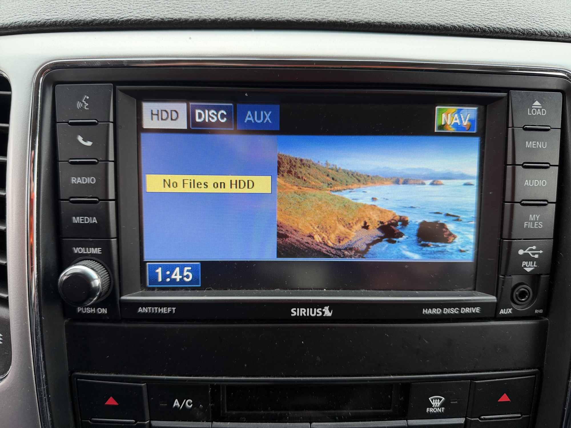 2013 jeep grand-cherokee laredo-4wd with 134157 miles for sale near elk-river, minnesota 106371_39_radio_closeup.jpg