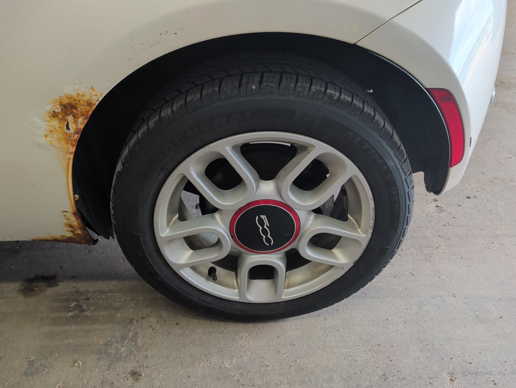 2012 fiat 500 c-pop with 106623 miles for sale near elk-river, minnesota 106373_13_rear_drv_wheel.jpg
