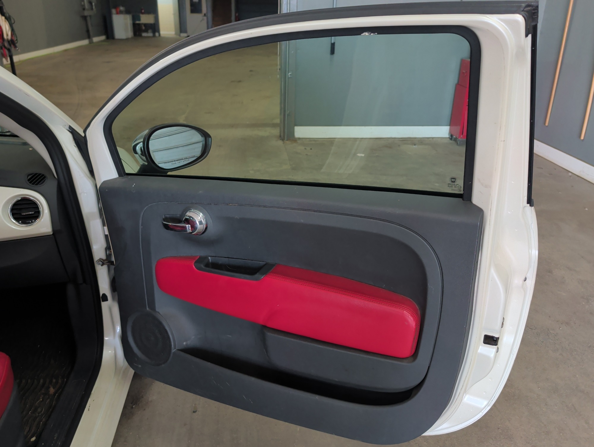 2012 fiat 500 c-pop with 106623 miles for sale near elk-river, minnesota 106373_32_passenger_door_panel.jpg