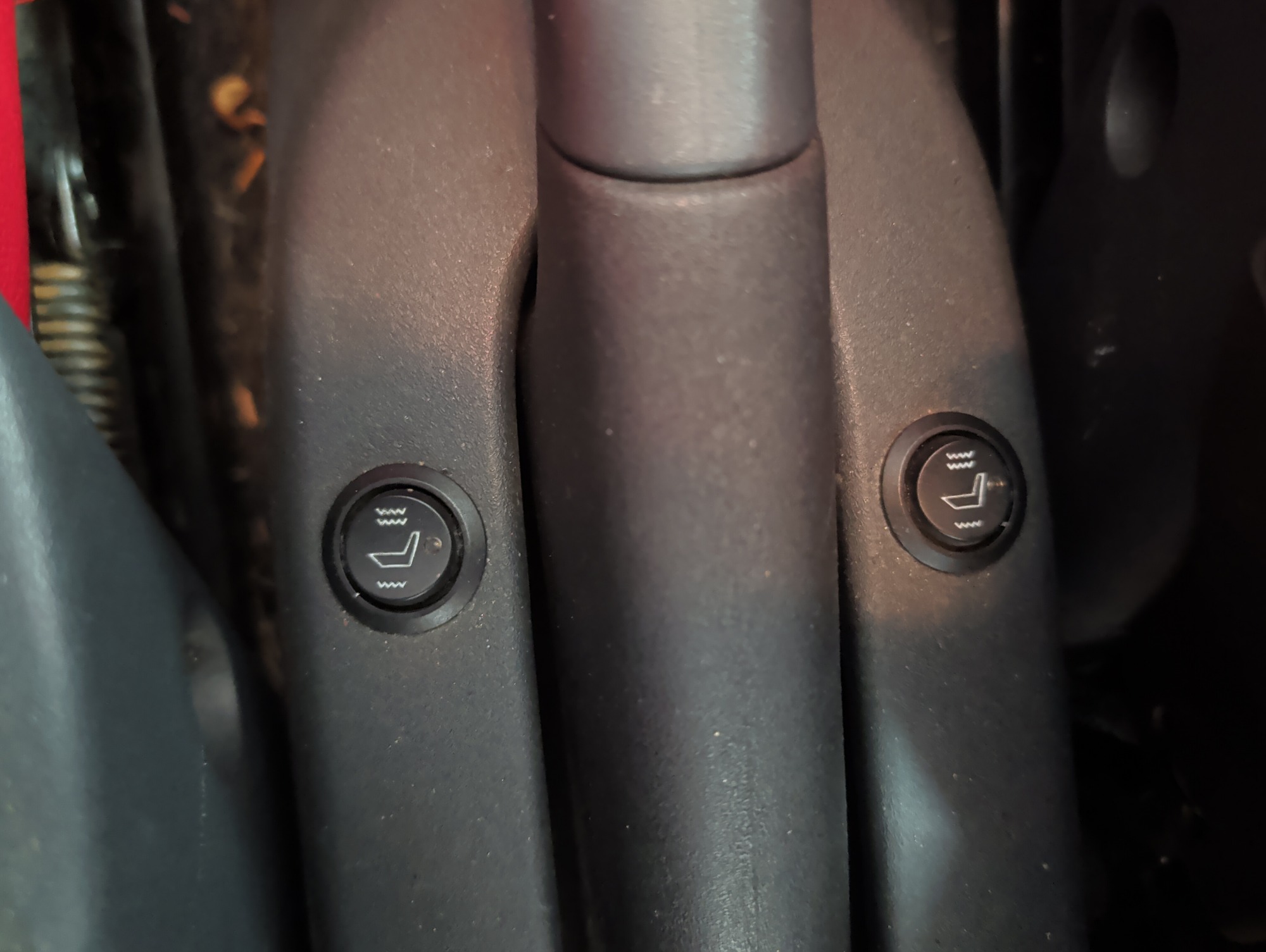 2012 fiat 500 c-pop with 106623 miles for sale near elk-river, minnesota 106373_42_heated_seat_switches.jpg