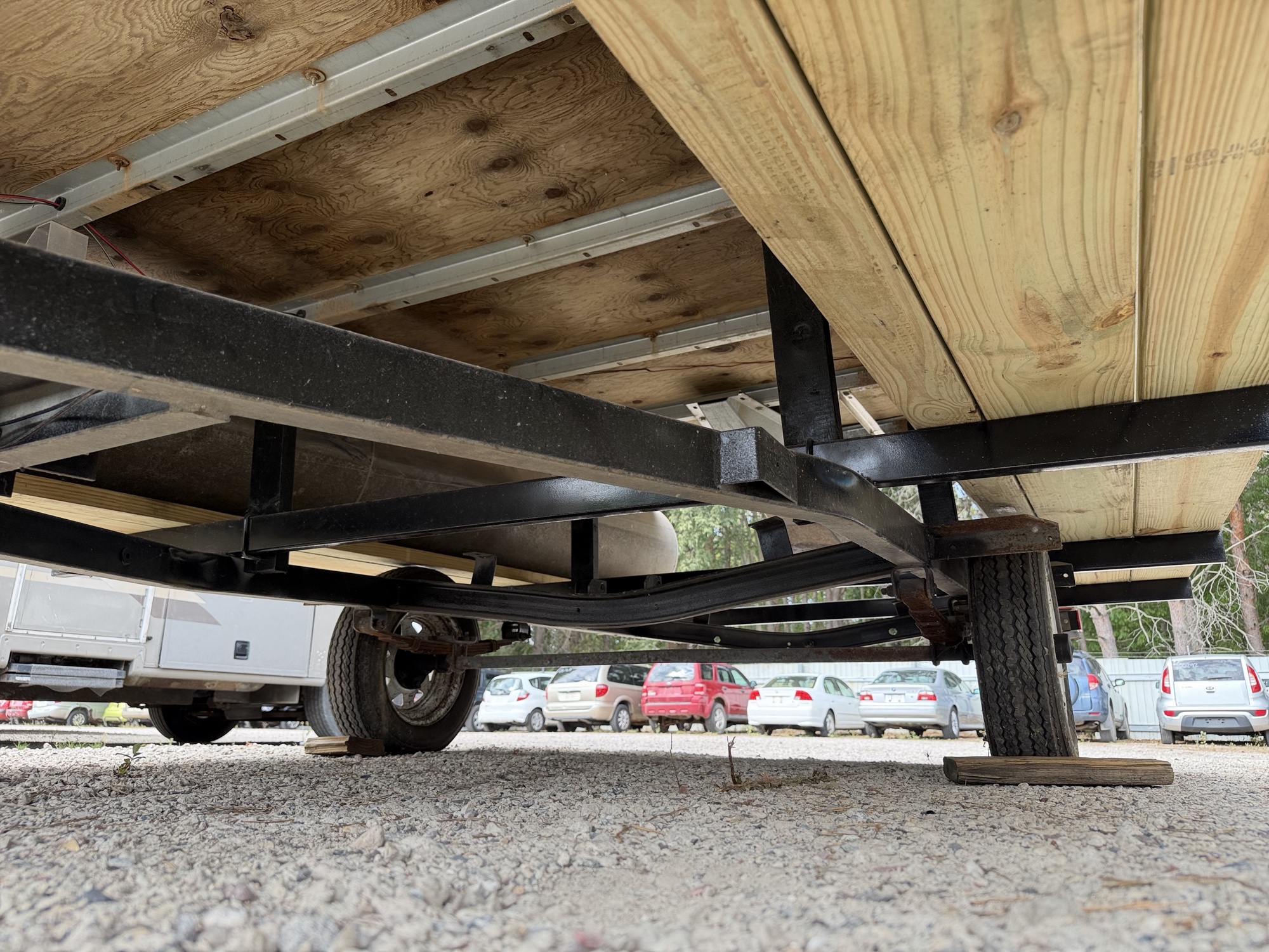 1993 northwood pontoon for sale near elk-river, minnesota 106374_17_undercar_drv_side.jpg