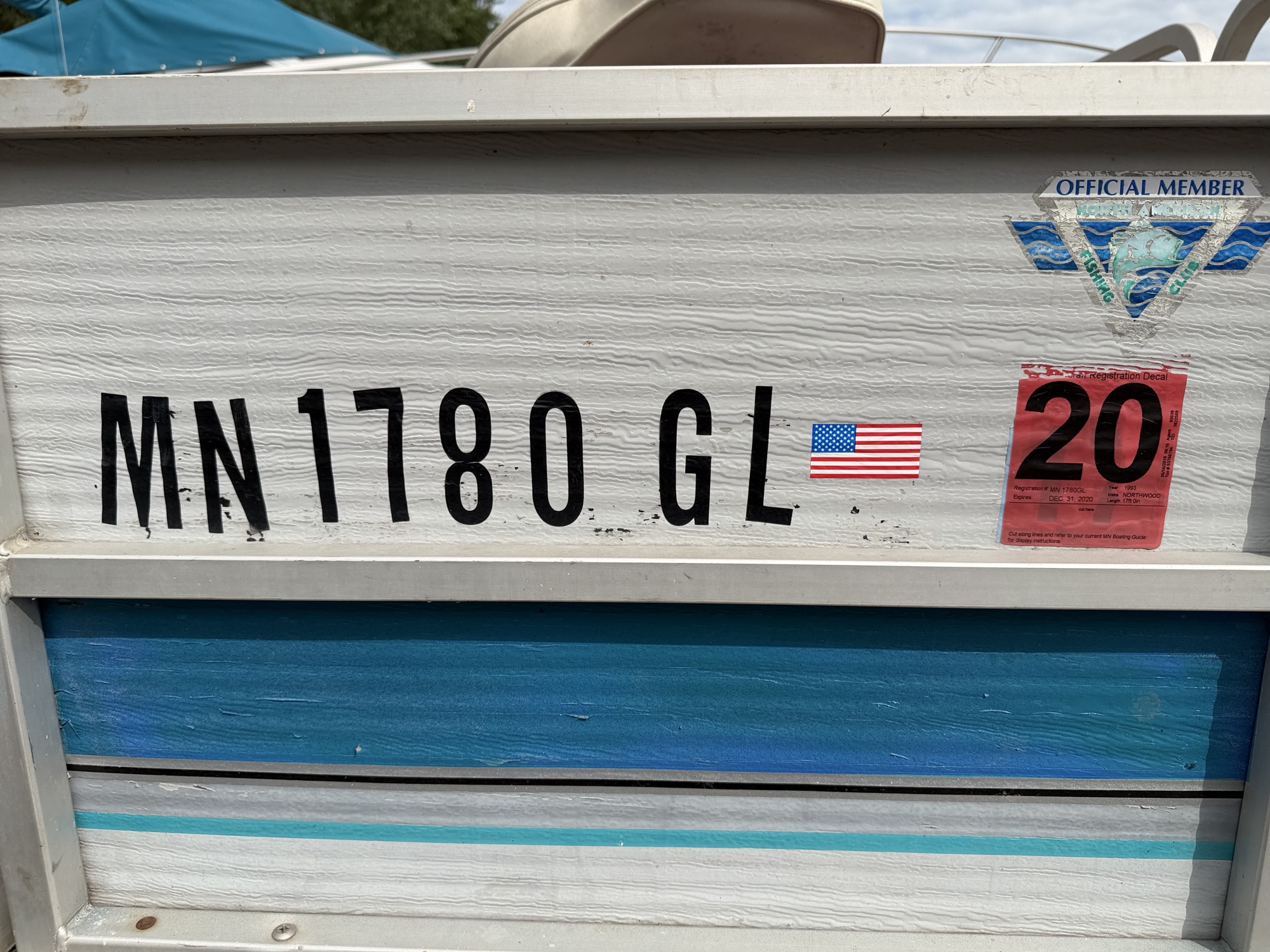 1993 northwood pontoon for sale near elk-river, minnesota 106374_50_oil_dipstick.jpg