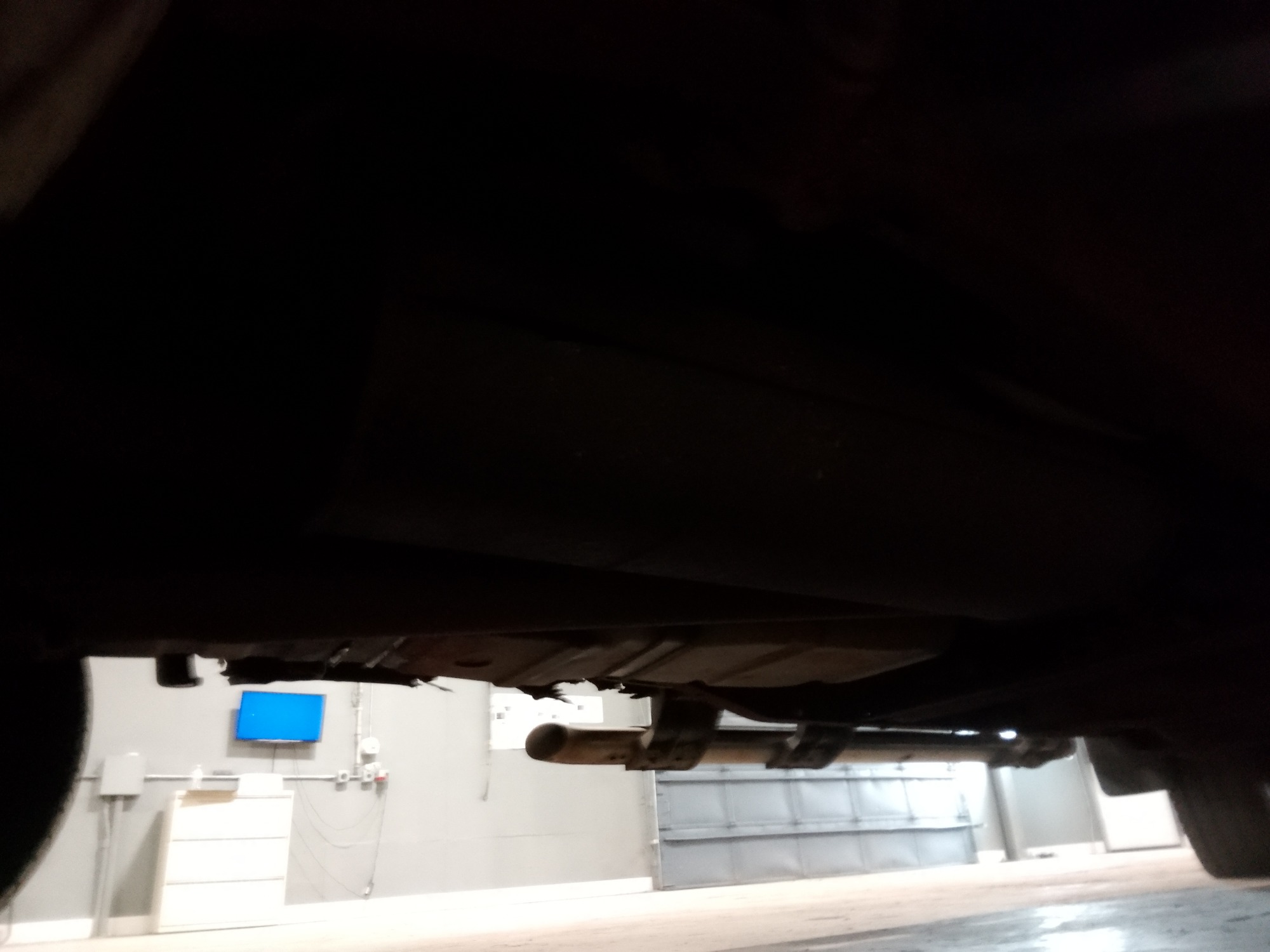 2003 ford f-150 xl-supercab-4wd with 200745 miles for sale near elk-river, minnesota 106377_20_undercar_rear_pass.jpg