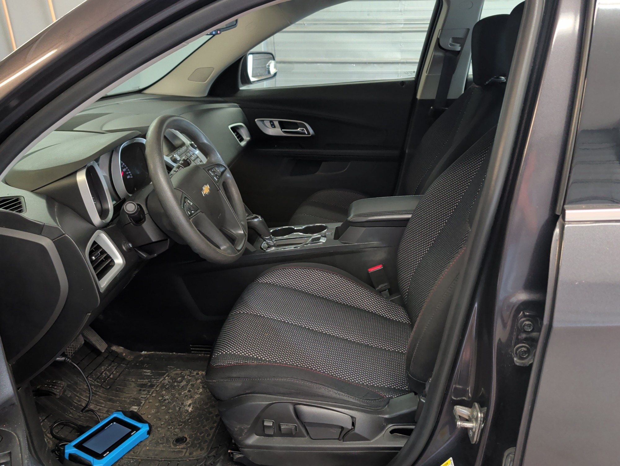 2016 chevrolet equinox ls-awd with 71230 miles for sale near elk-river, minnesota 106382_22_driver_seat.jpg