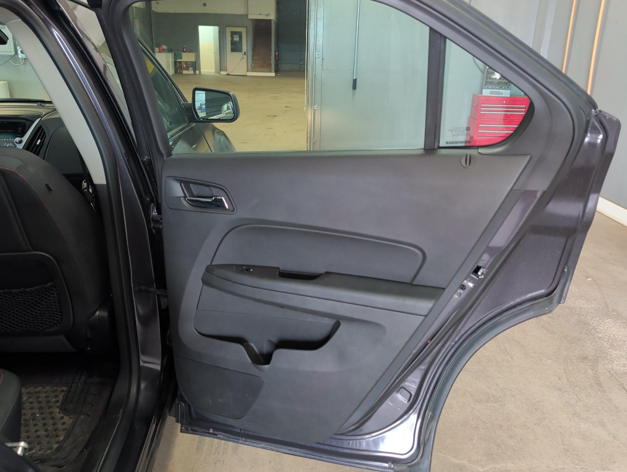 2016 chevrolet equinox ls-awd with 71230 miles for sale near elk-river, minnesota 106382_30_pass_rear_door_panel.jpg