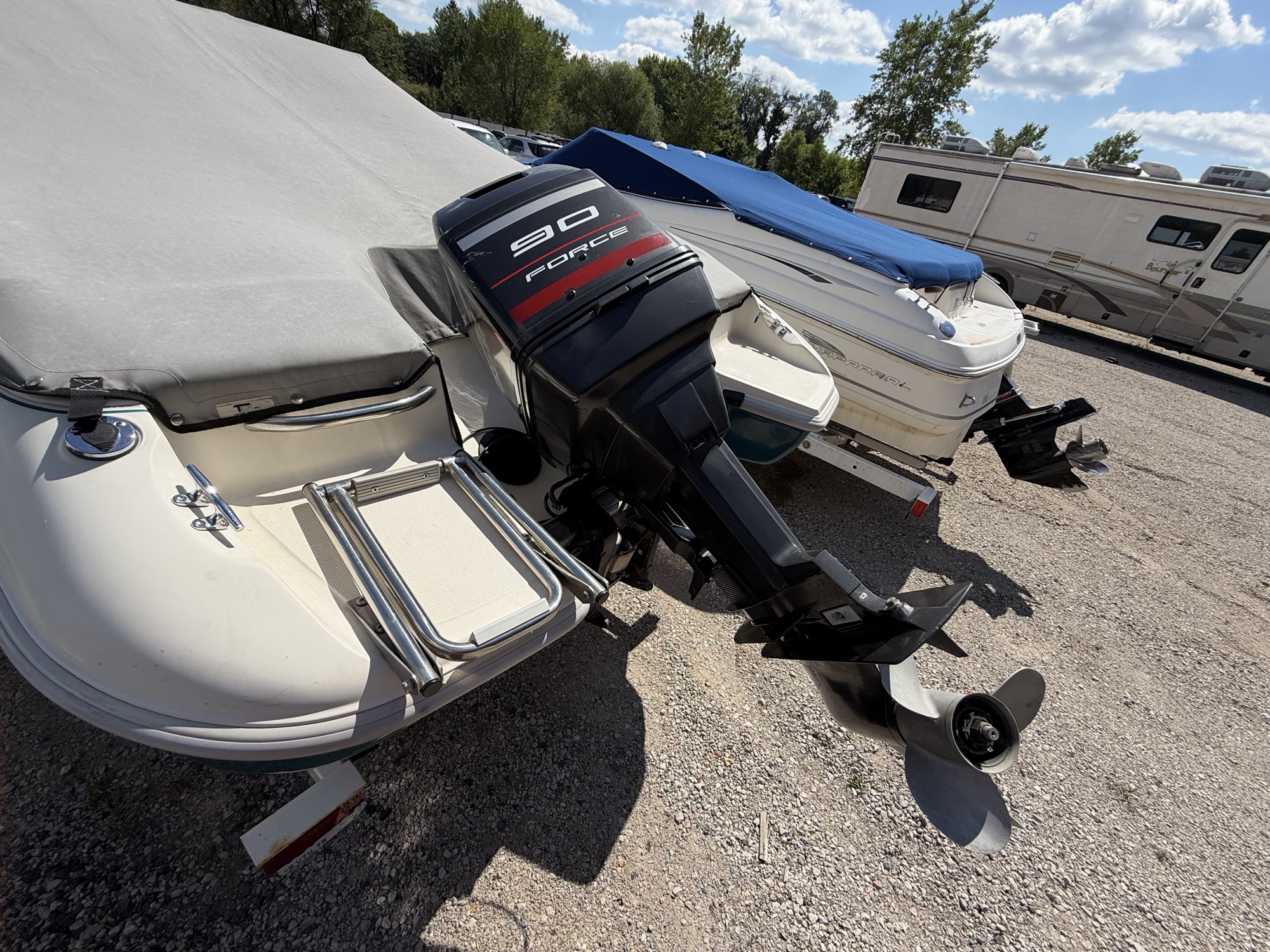 1995 starcraft- co-1709-fish-and-ski for sale near elk-river, minnesota 106383_49_engine_bay.jpg