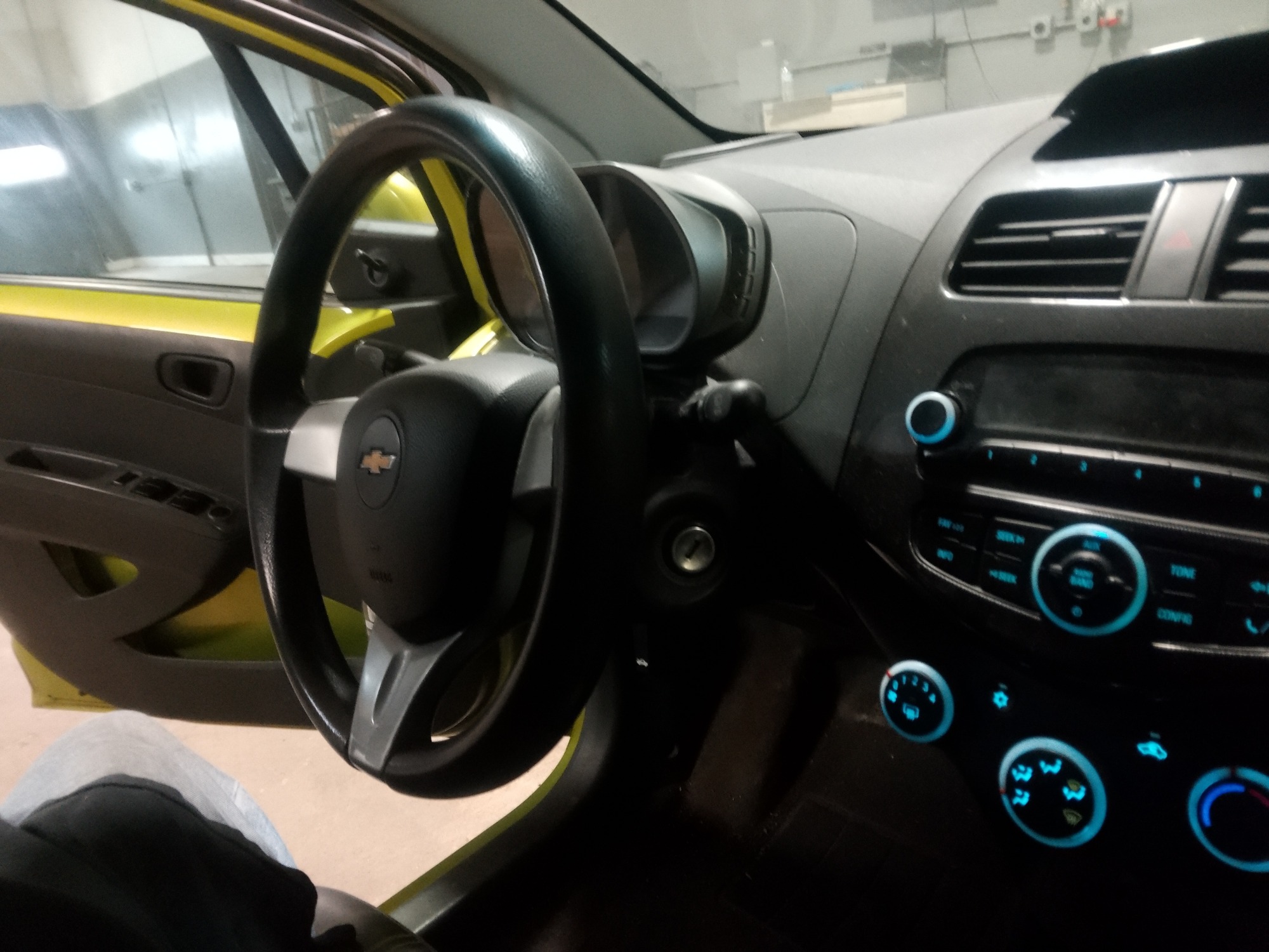 2013 chevrolet spark ls-auto with 108577 miles for sale near elk-river, minnesota 106385_36_steering_wheel.jpg