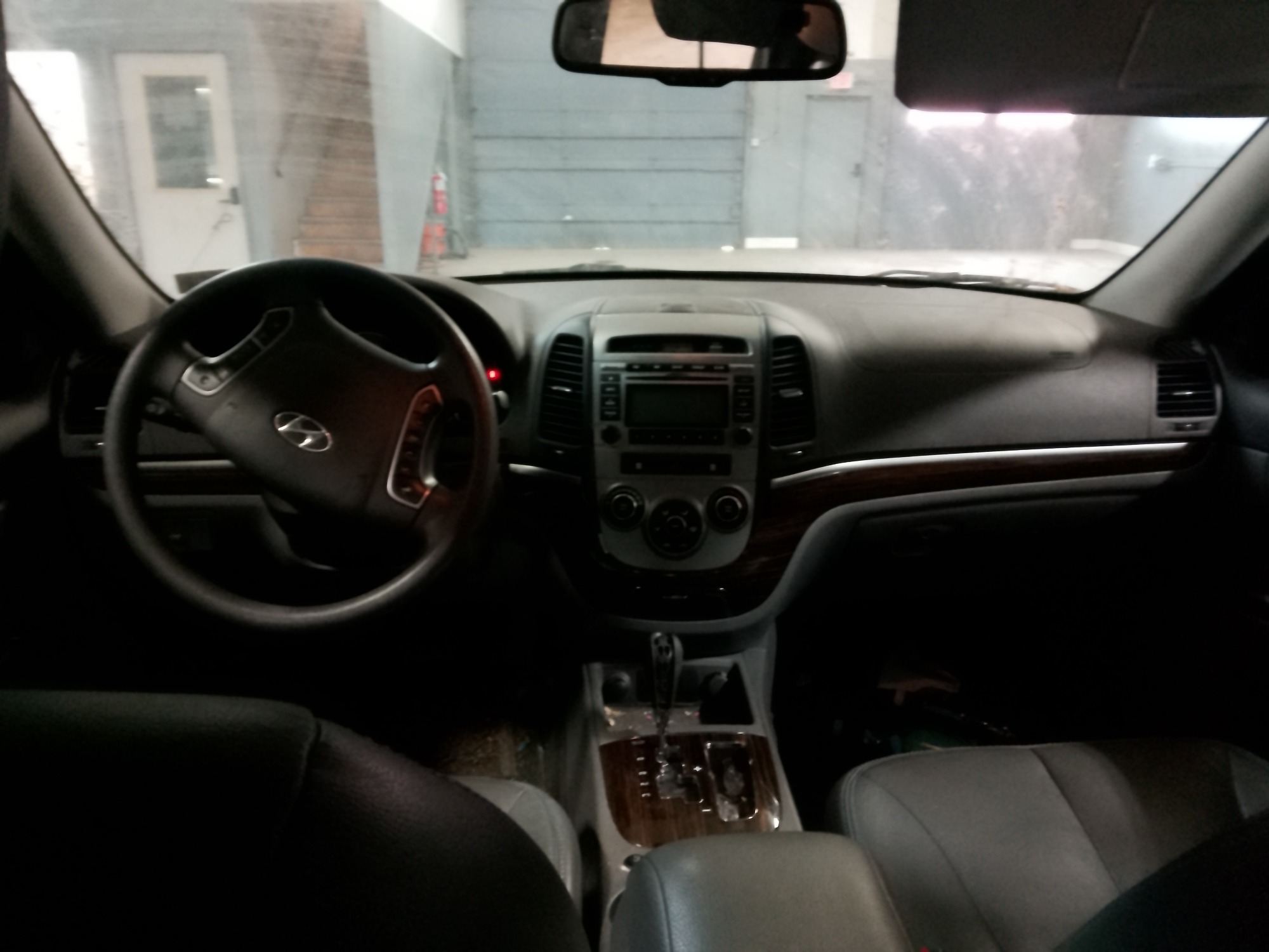 2010 hyundai santa-fe gls-2.4-awd with 186237 miles for sale near elk-river, minnesota 106386_34_whole_dash.jpg