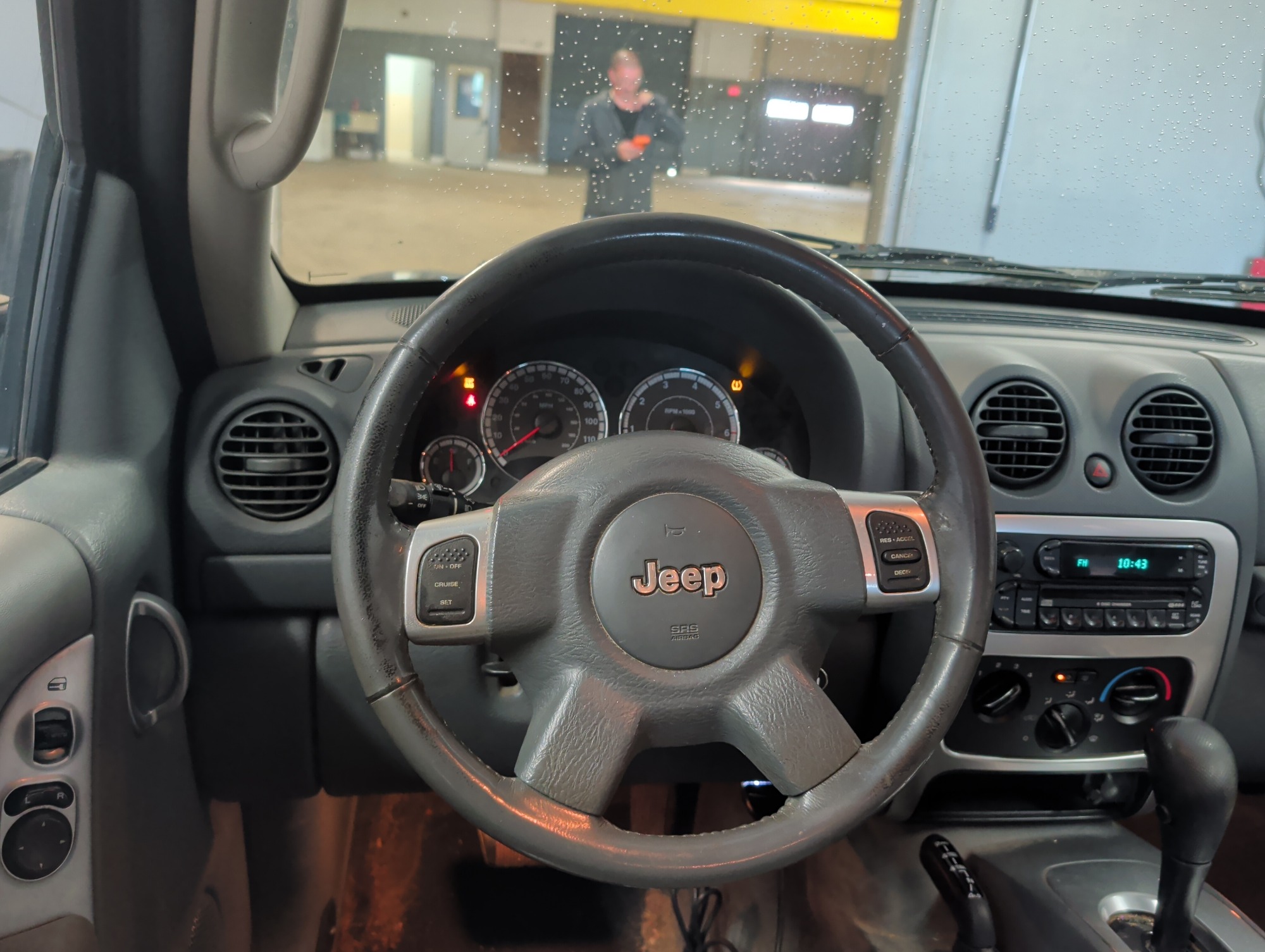 2007 jeep liberty limited-4wd with 169092 miles for sale near elk-river, minnesota 106389_33_dash_from_driver.jpg
