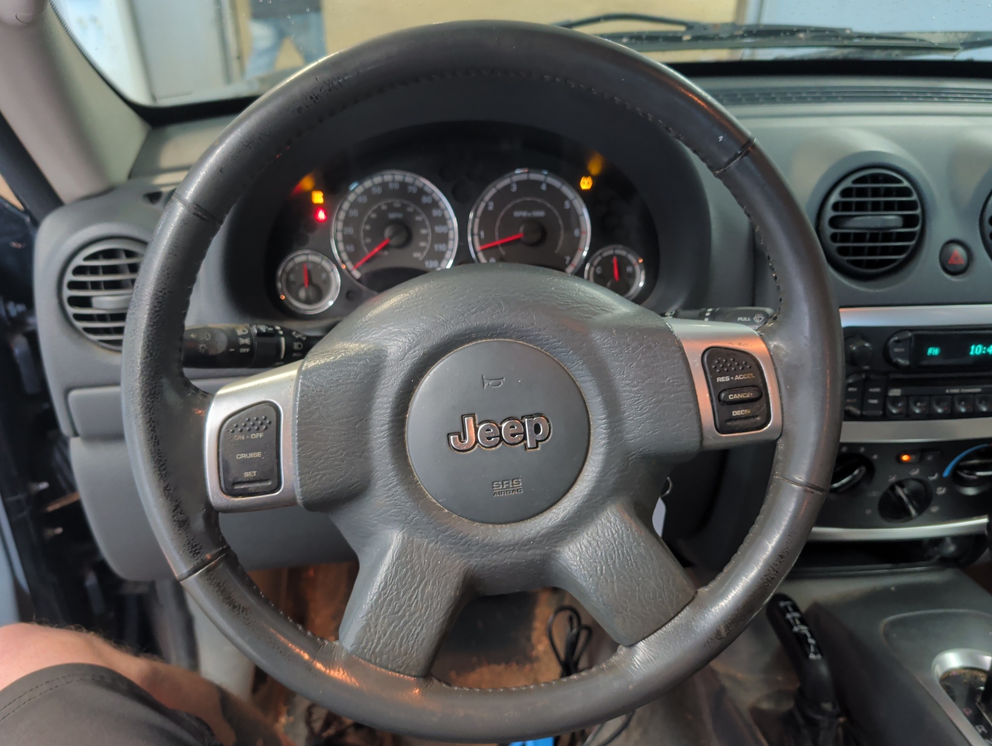 2007 jeep liberty limited-4wd with 169092 miles for sale near elk-river, minnesota 106389_36_steering_wheel.jpg