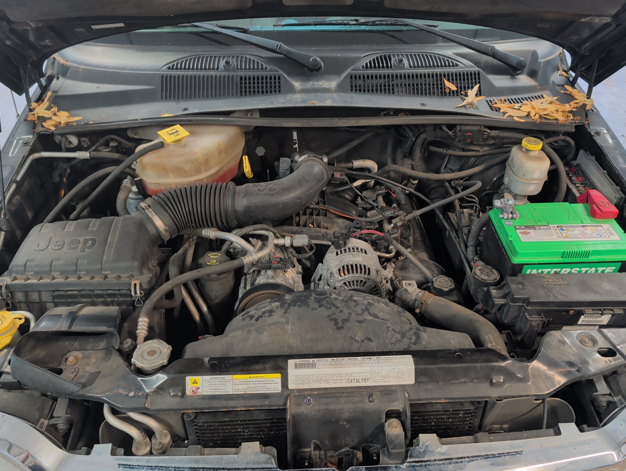 2007 jeep liberty limited-4wd with 169092 miles for sale near elk-river, minnesota 106389_49_engine_bay.jpg