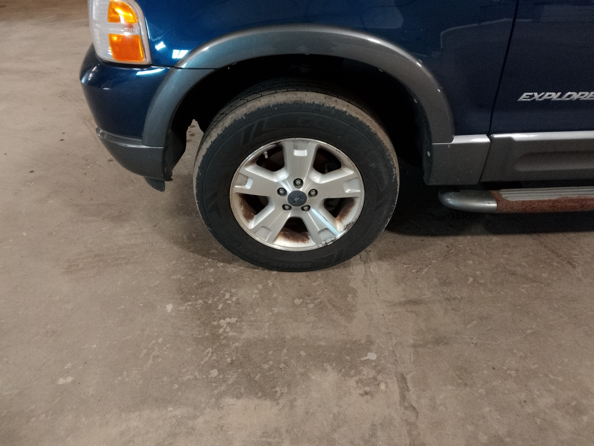 2005 ford explorer xlt-4.6l-4wd with 245386 miles for sale near elk-river, minnesota 106390_12_drv_front_wheel.jpg