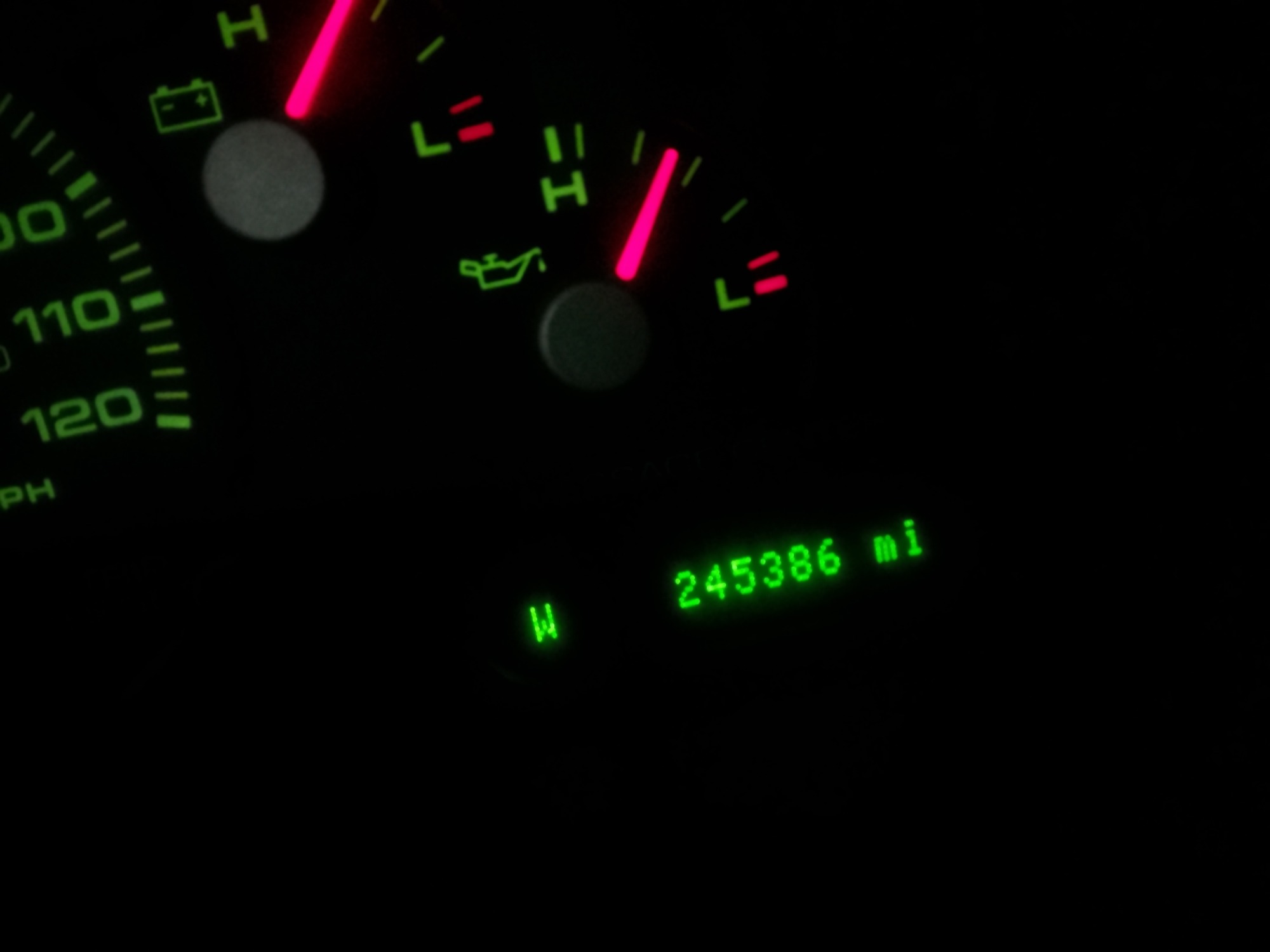 2005 ford explorer xlt-4.6l-4wd with 245386 miles for sale near elk-river, minnesota 106390_44_mileage_closeup.jpg