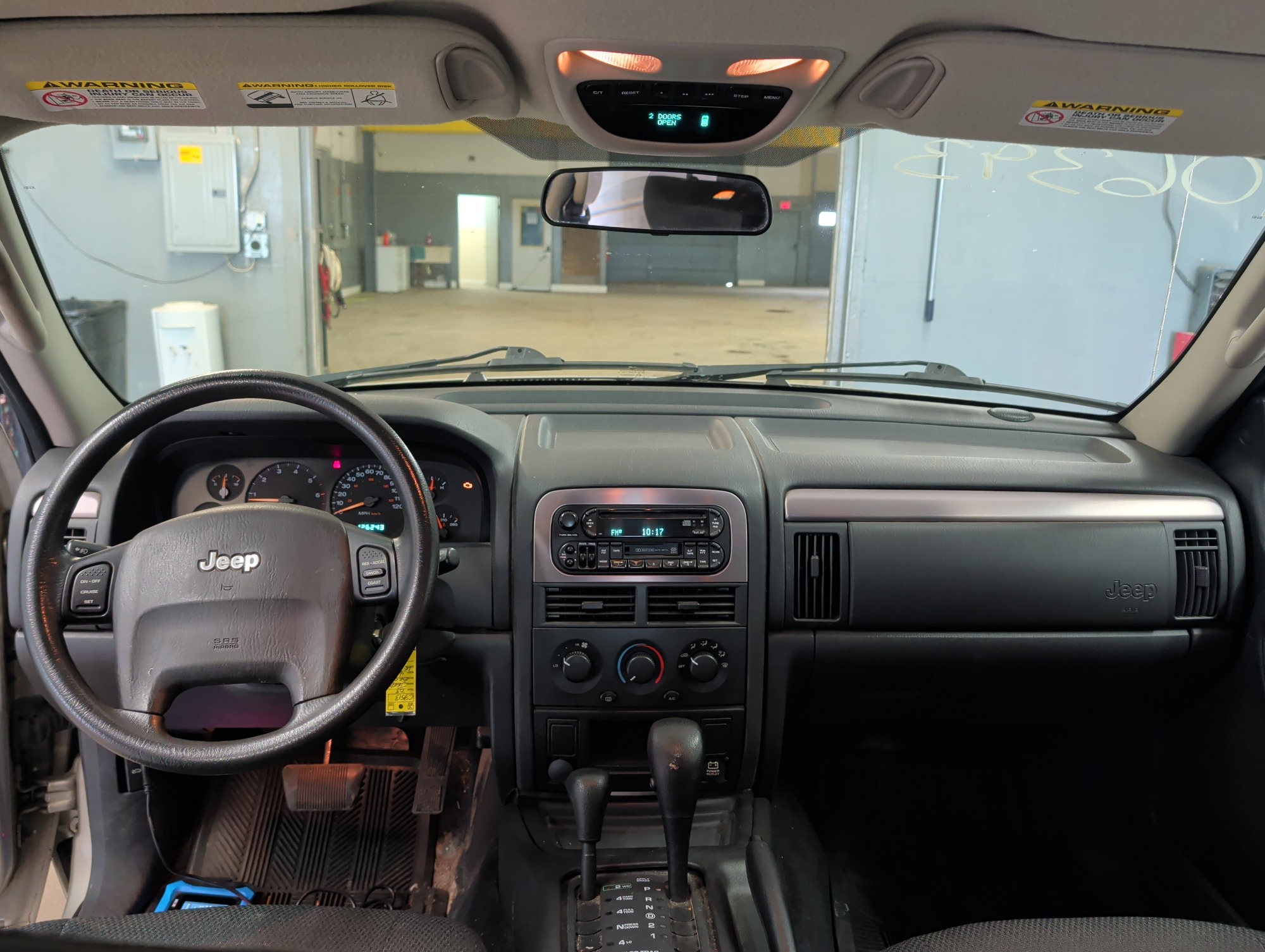 2003 jeep grand-cherokee laredo-4wd with 126243 miles for sale near elk-river, minnesota 106393_34_whole_dash.jpg