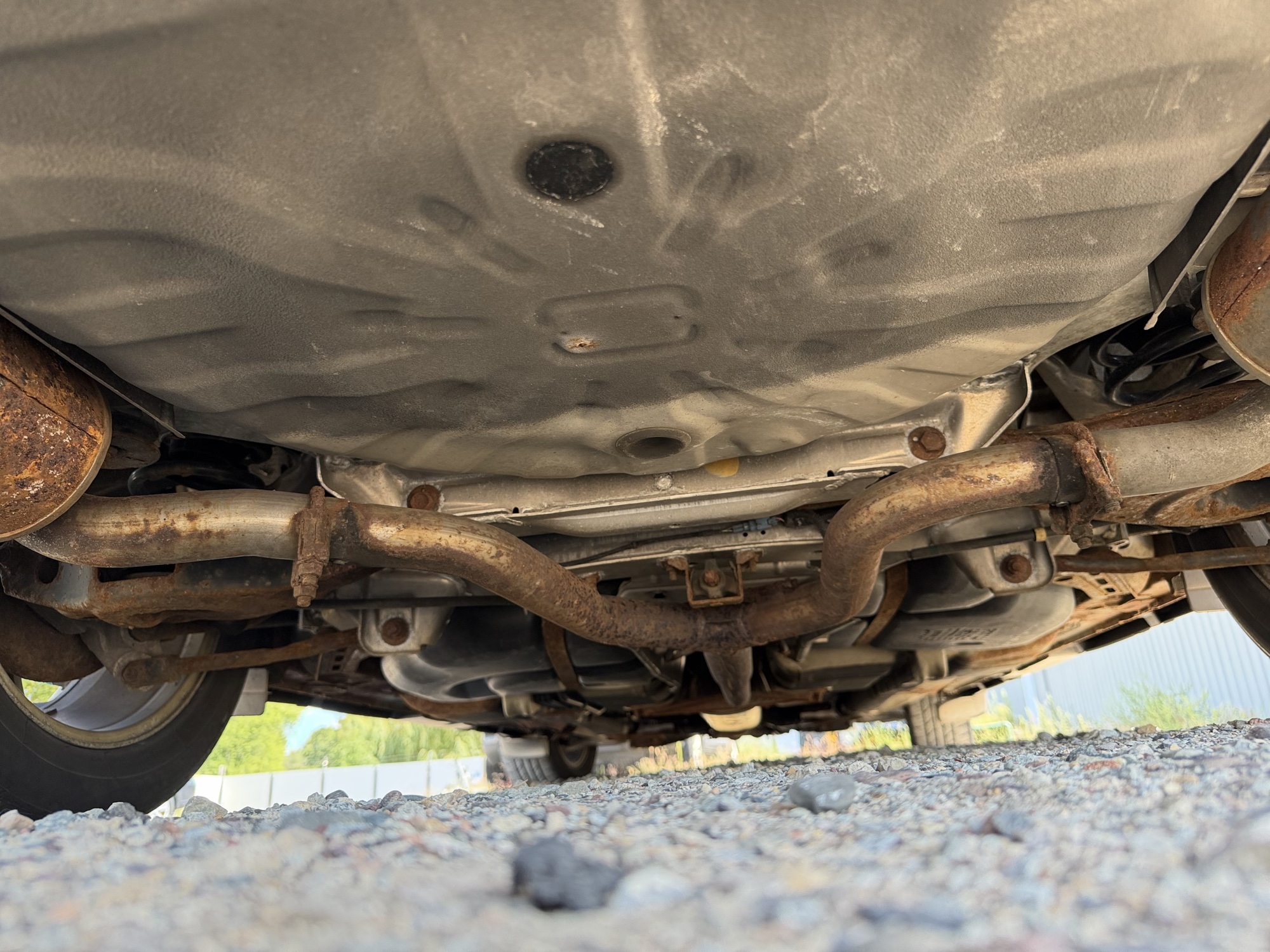 2006 nissan maxima se with 134407 miles for sale near elk-river, minnesota 106396_19_undercar_rear.jpg