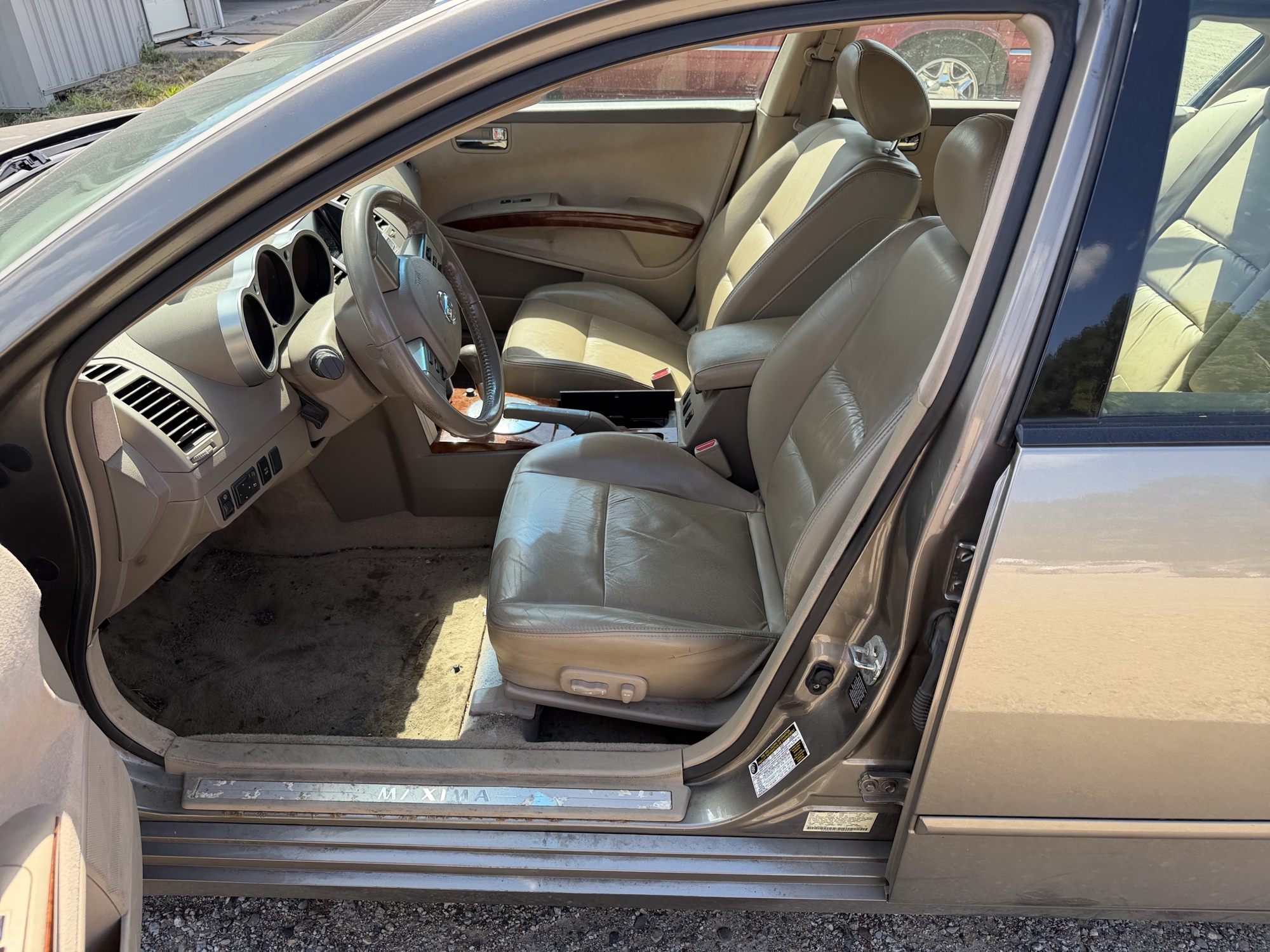 2006 nissan maxima se with 134407 miles for sale near elk-river, minnesota 106396_22_driver_seat.jpg