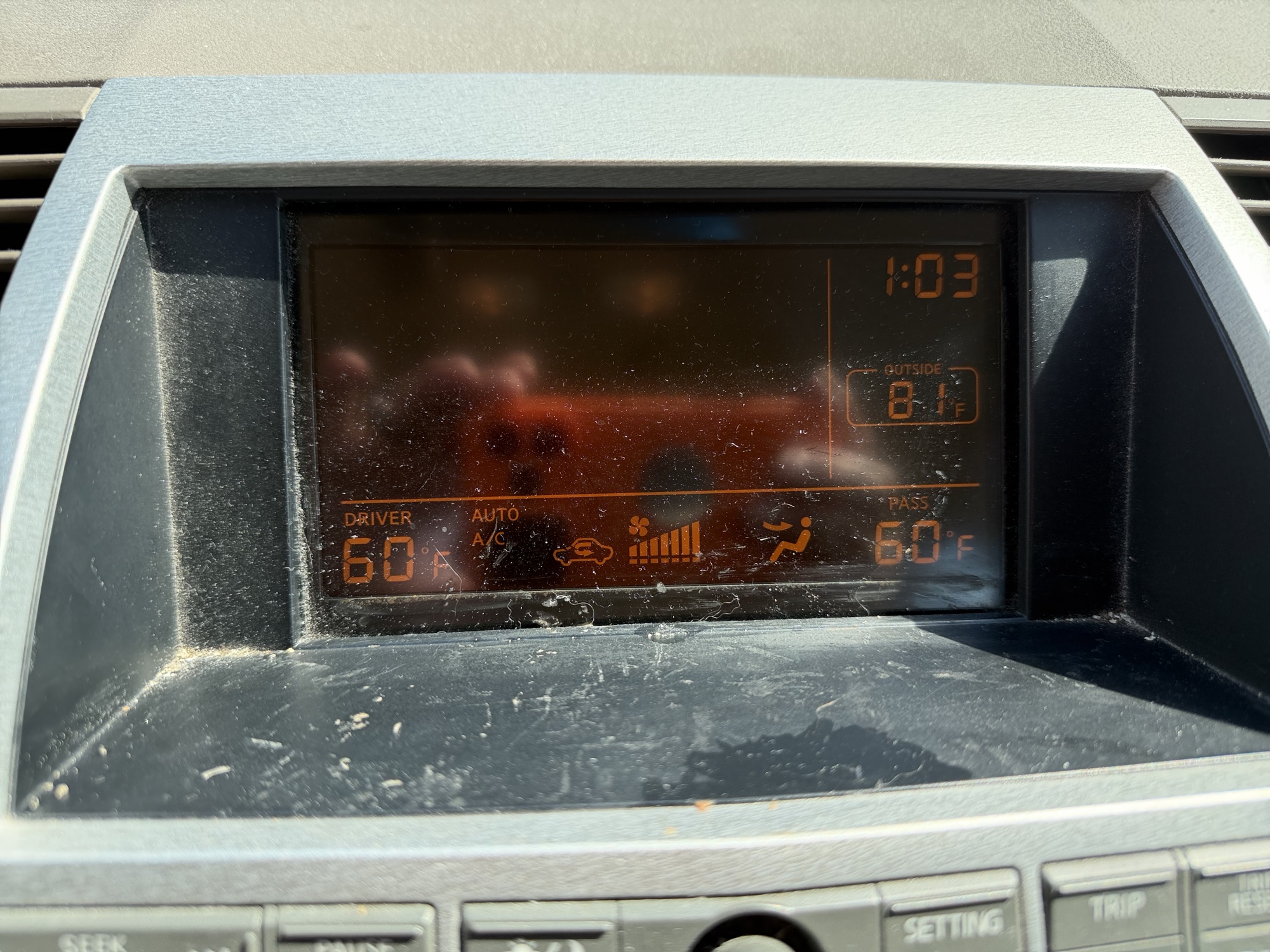 2006 nissan maxima se with 134407 miles for sale near elk-river, minnesota 106396_39_radio_closeup.jpg