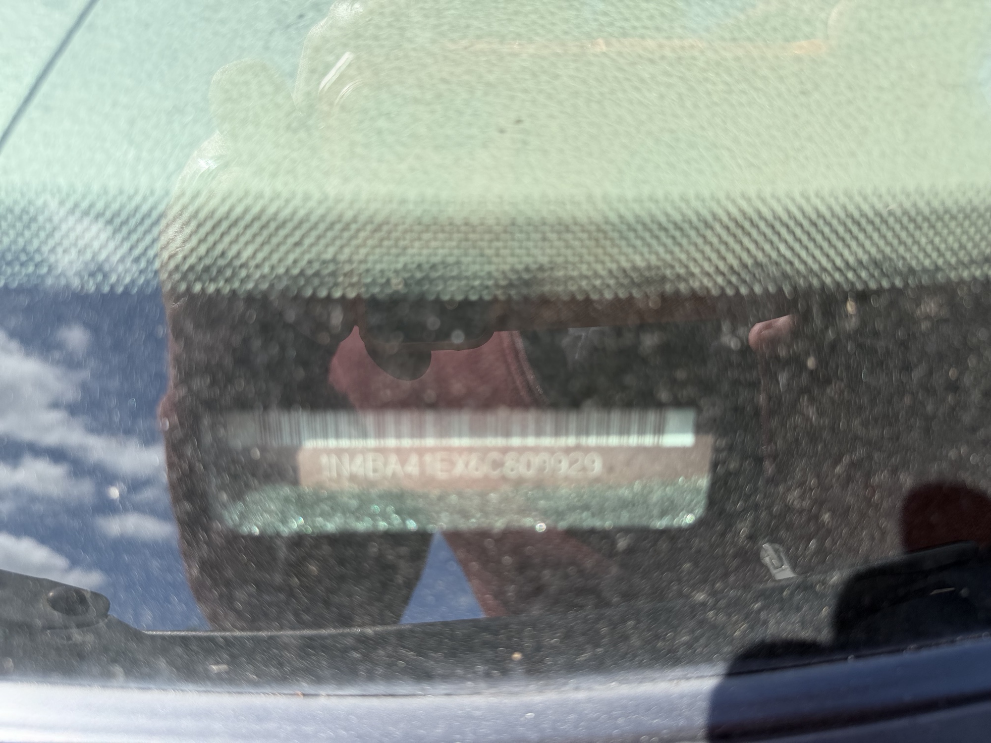 2006 nissan maxima se with 134407 miles for sale near elk-river, minnesota 106396_48_windshield_vin_plate.jpg