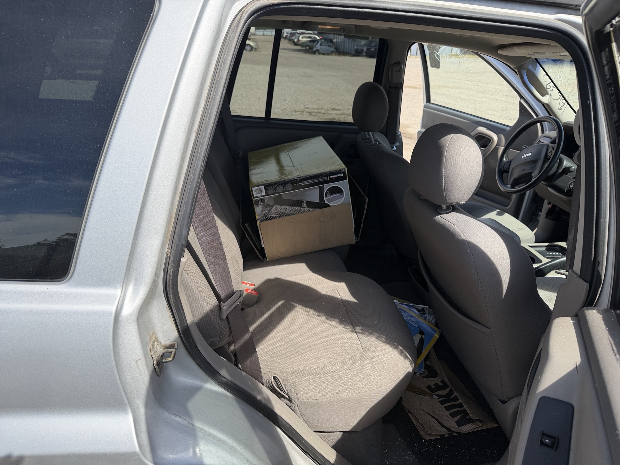 2004 jeep grand-cherokee laredo-2wd with 138807 miles for sale near elk-river, minnesota 106397_28_pass_rear_seat.jpg