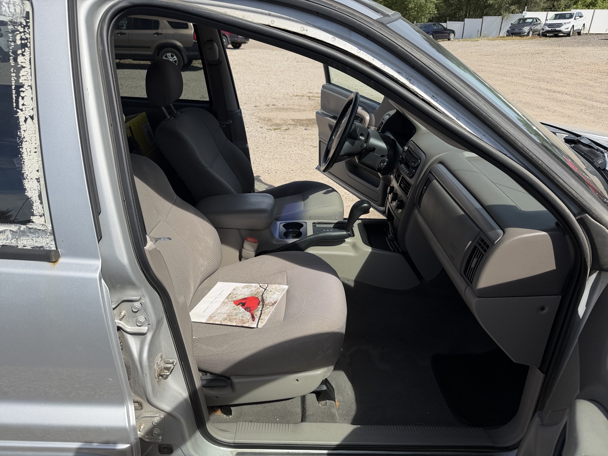 2004 jeep grand-cherokee laredo-2wd with 138807 miles for sale near elk-river, minnesota 106397_31_passenger_seat.jpg