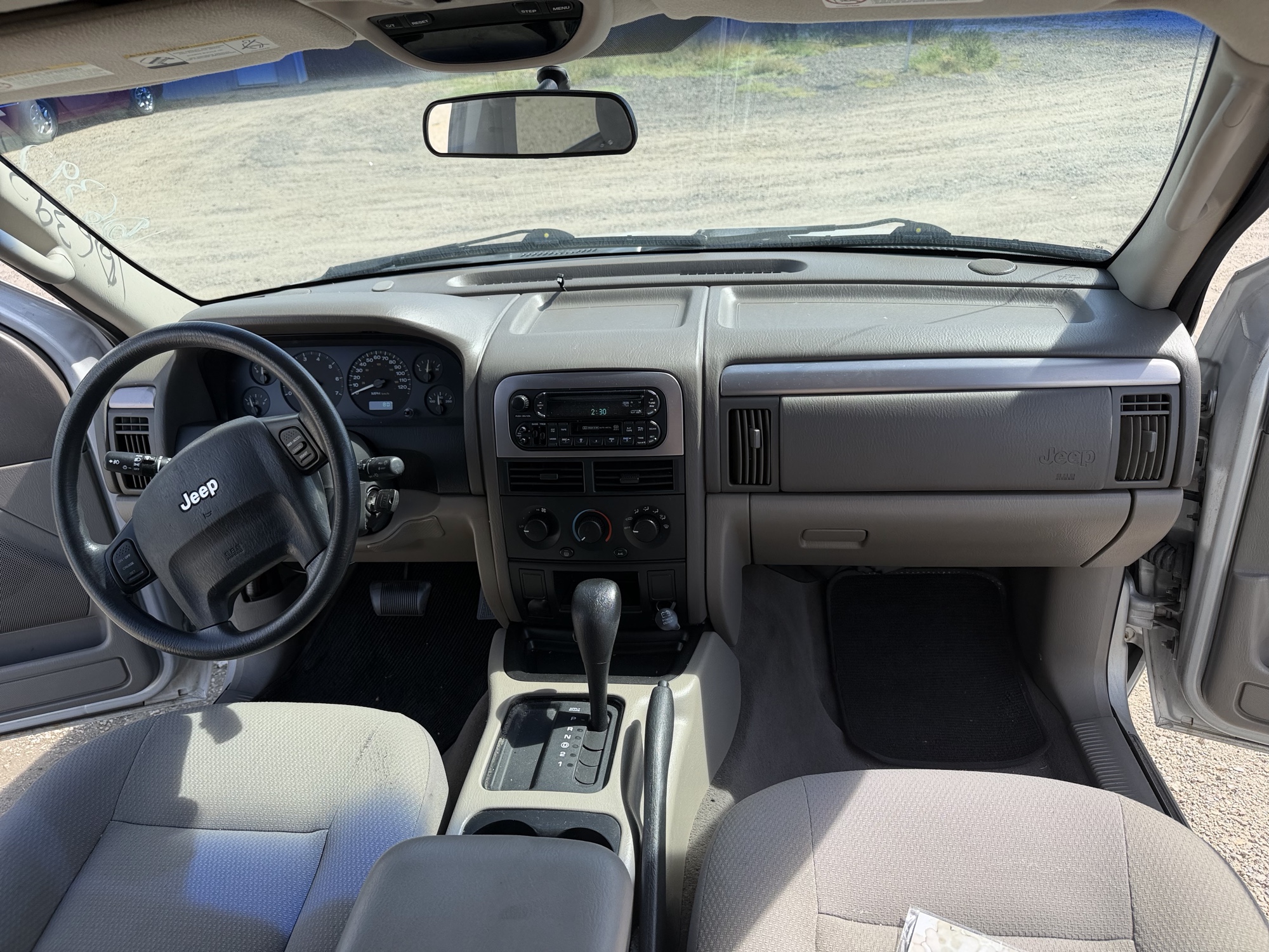 2004 jeep grand-cherokee laredo-2wd with 138807 miles for sale near elk-river, minnesota 106397_34_whole_dash.jpg