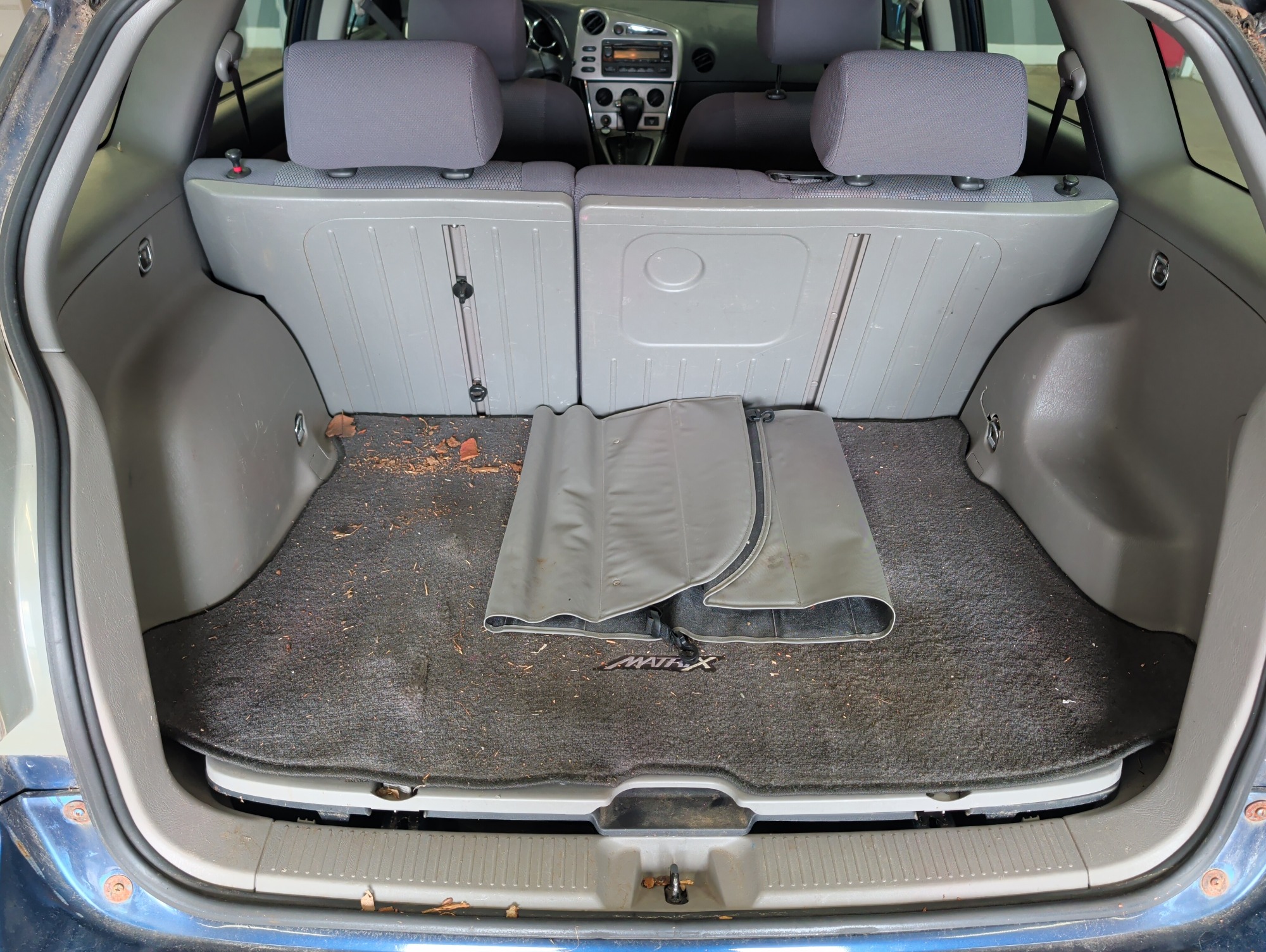 2005 toyota matrix xr-2wd with 144833 miles for sale near elk-river, minnesota 106398_26_trunk.jpg