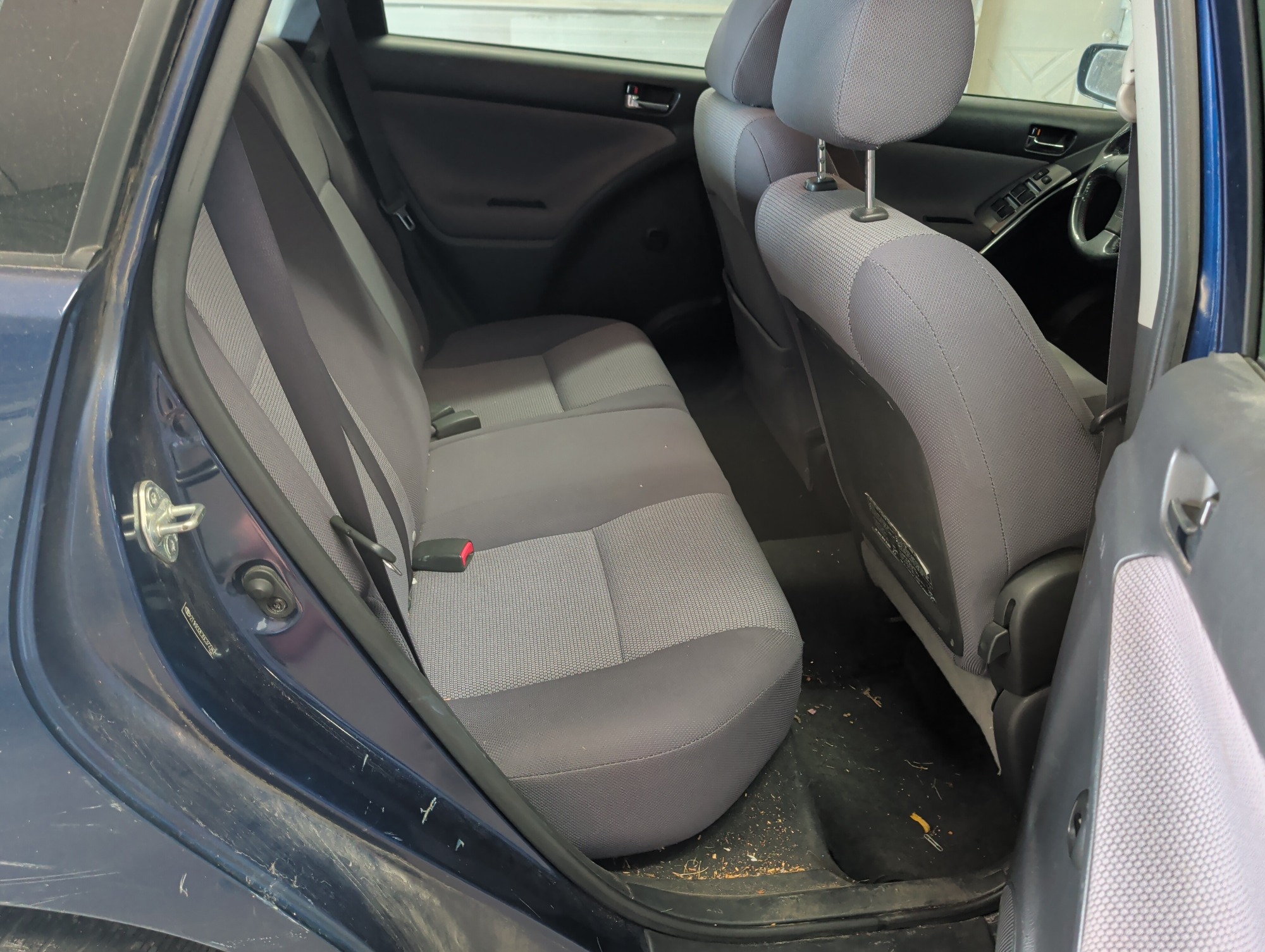 2005 toyota matrix xr-2wd with 144833 miles for sale near elk-river, minnesota 106398_28_pass_rear_seat.jpg