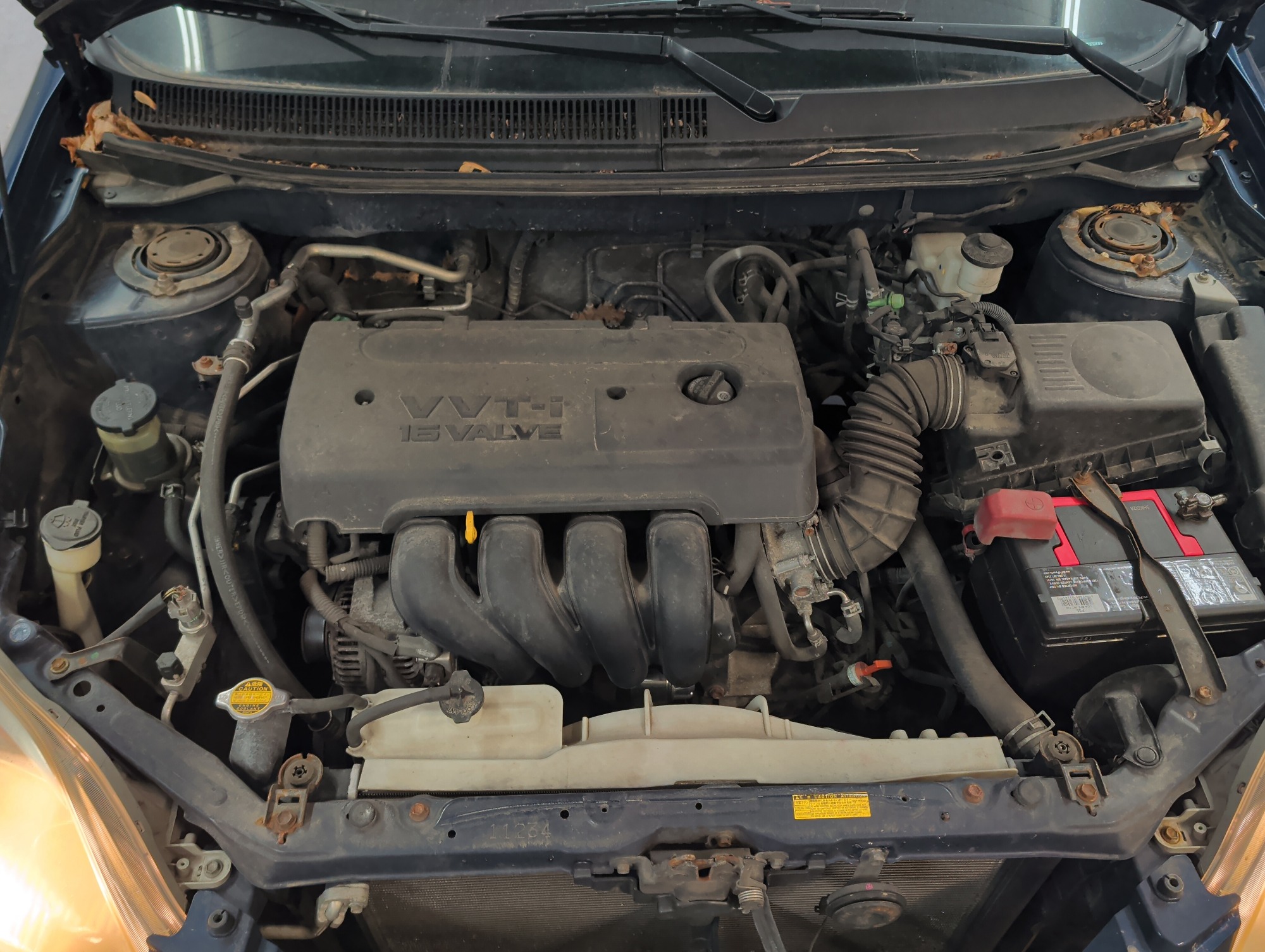 2005 toyota matrix xr-2wd with 144833 miles for sale near elk-river, minnesota 106398_49_engine_bay.jpg