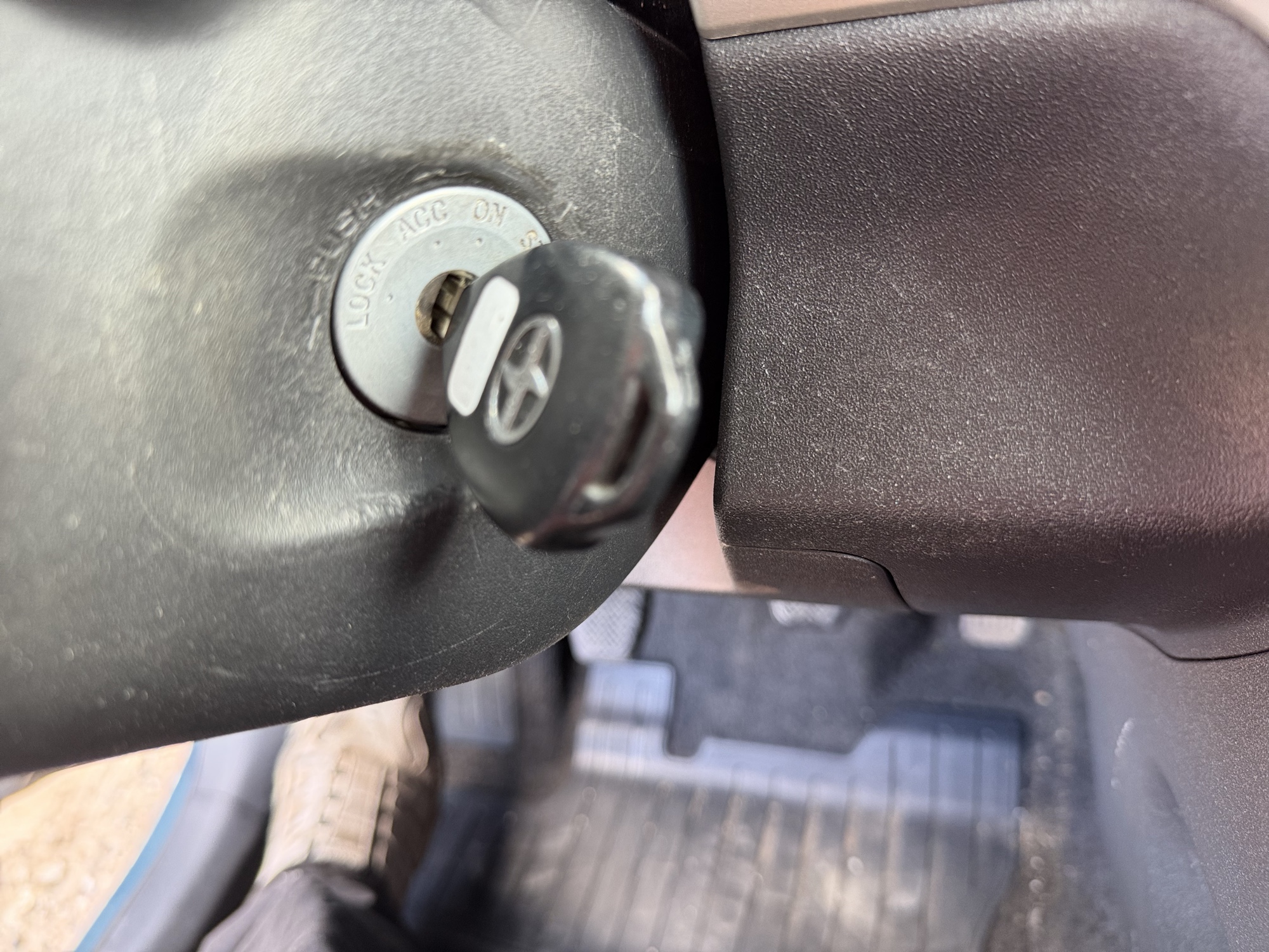 2008 scion xb with 101491 miles for sale near elk-river, minnesota 106399_51_keys.jpg