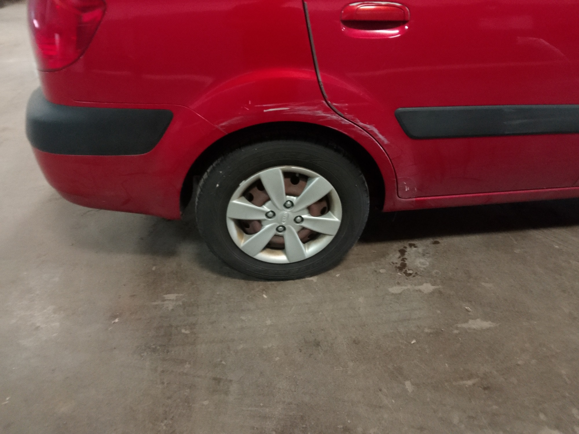 2008 kia rio base with 152254 miles for sale near elk-river, minnesota 106400_14_rear_pass_wheel.jpg