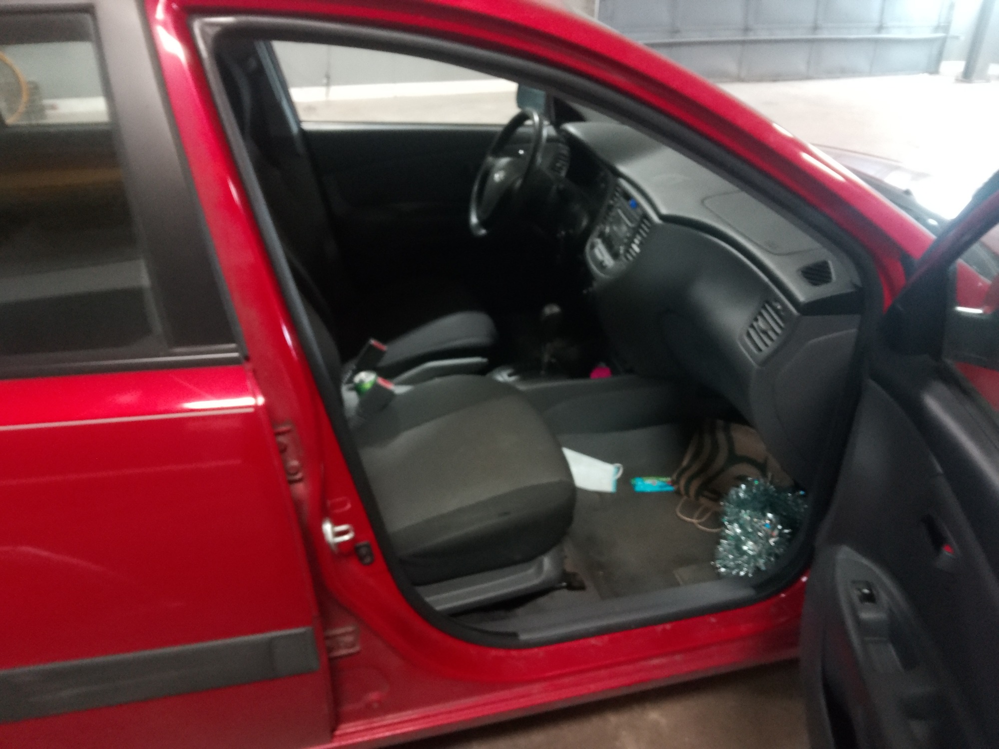 2008 kia rio base with 152254 miles for sale near elk-river, minnesota 106400_31_passenger_seat.jpg