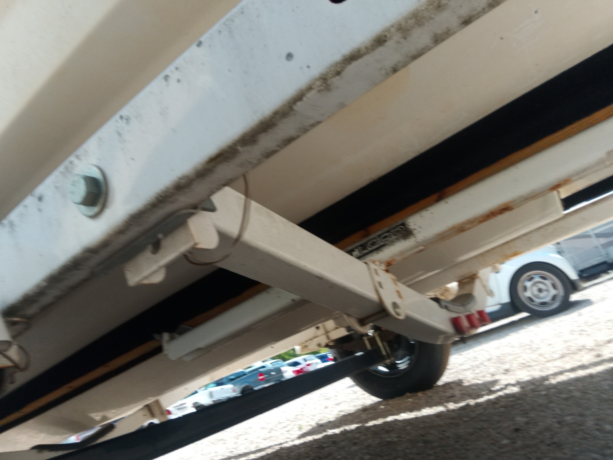 2002 chapparal 183 for sale near elk-river, minnesota 106401_18_undercar_rear_drv.jpg