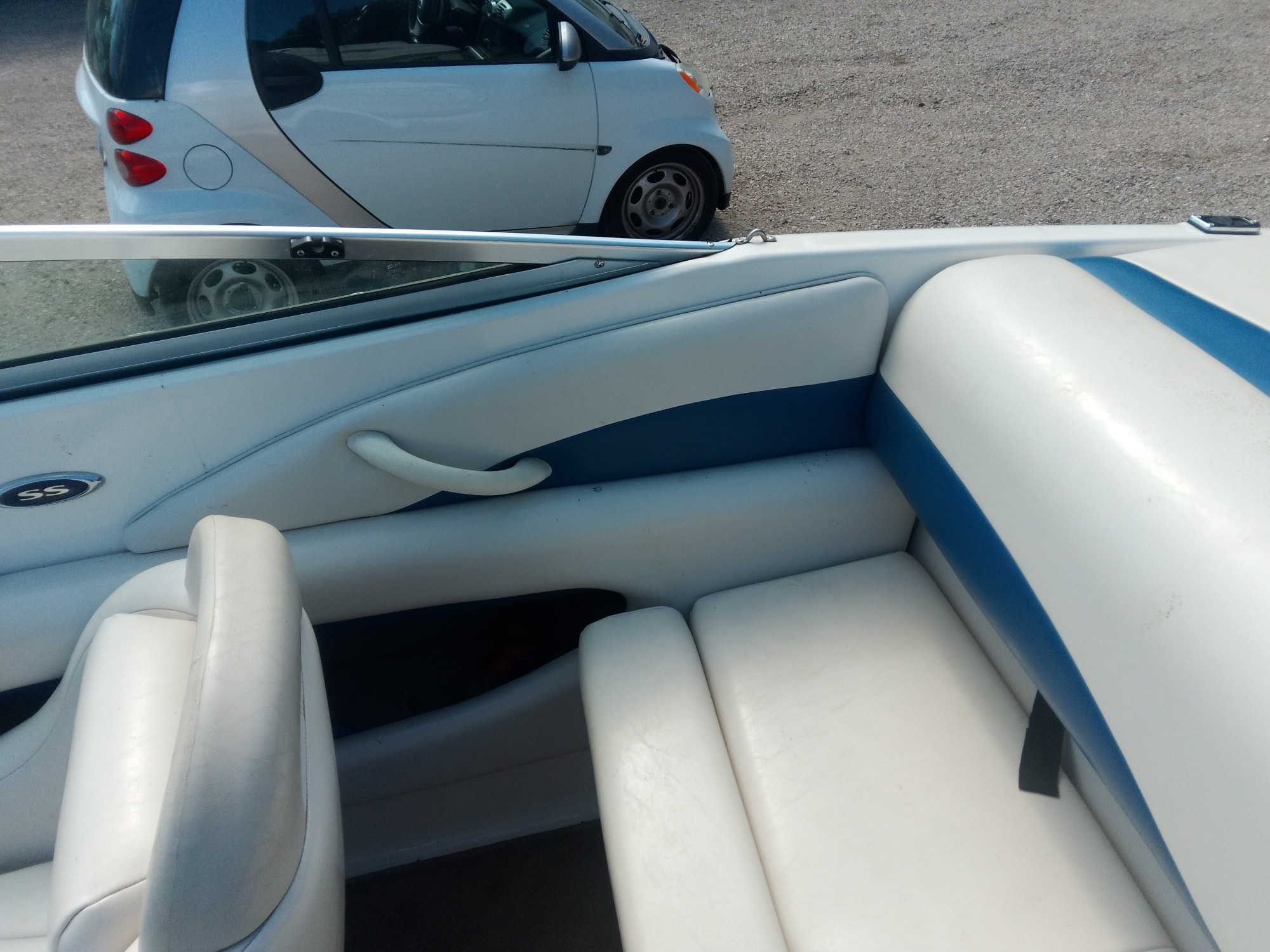 2002 chapparal 183 for sale near elk-river, minnesota 106401_25_drv_rear_door_panel.jpg