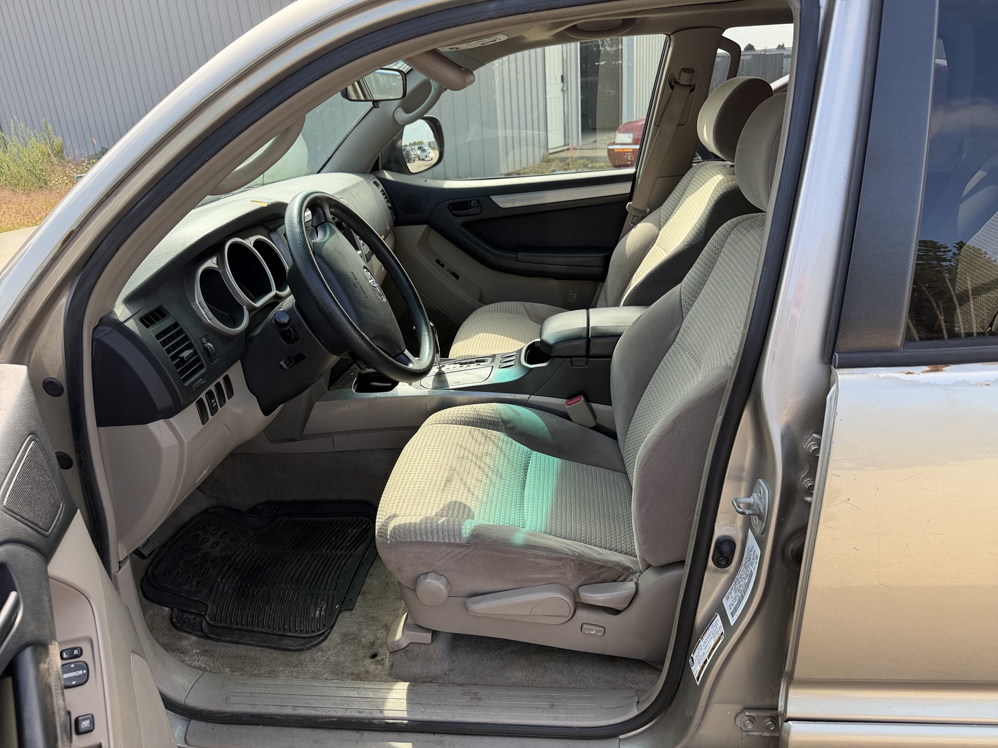 2005 toyota 4runner sport-edition-v6-4wd with 115448 miles for sale near elk-river, minnesota 106402_22_driver_seat.jpg