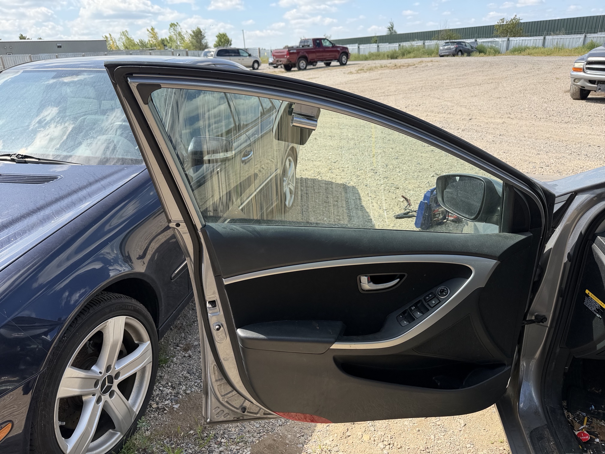 2014 hyundai elantra-gt a-t with 139751 miles for sale near elk-river, minnesota 106404_23_driver_door_panel.jpg