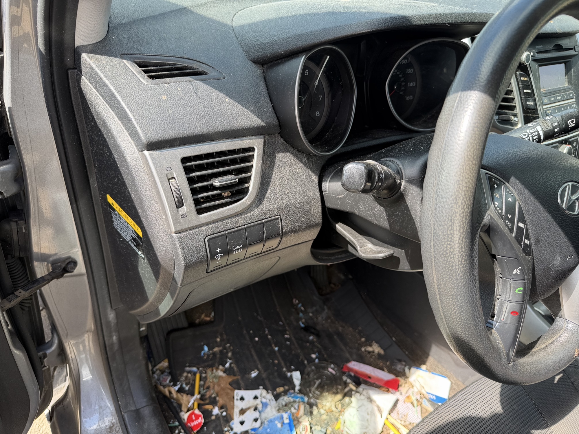 2014 hyundai elantra-gt a-t with 139751 miles for sale near elk-river, minnesota 106404_37_left_of_steering_wheel.jpg