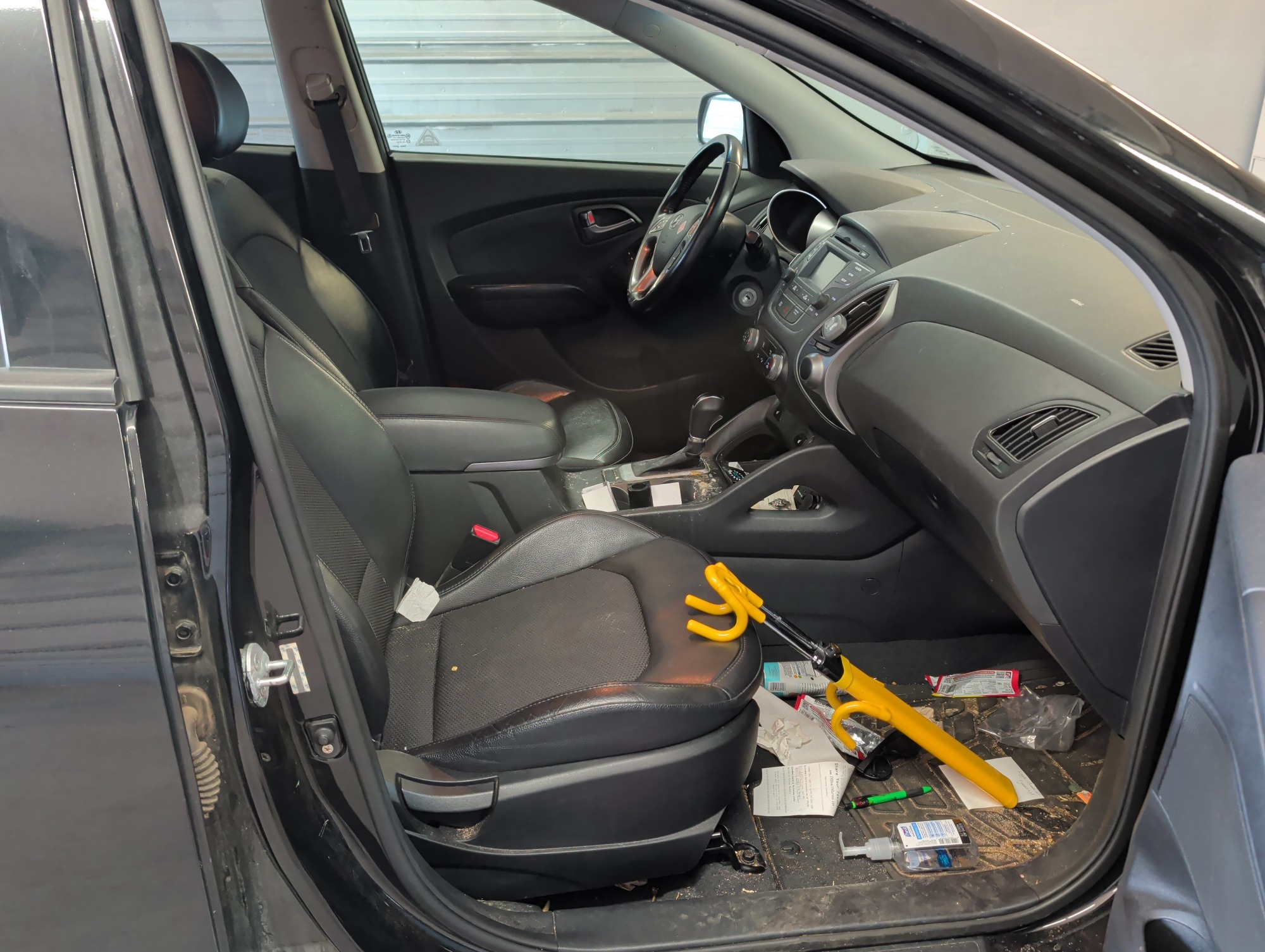 2014 hyundai tucson gls-awd with 194581 miles for sale near elk-river, minnesota 106405_31_passenger_seat.jpg